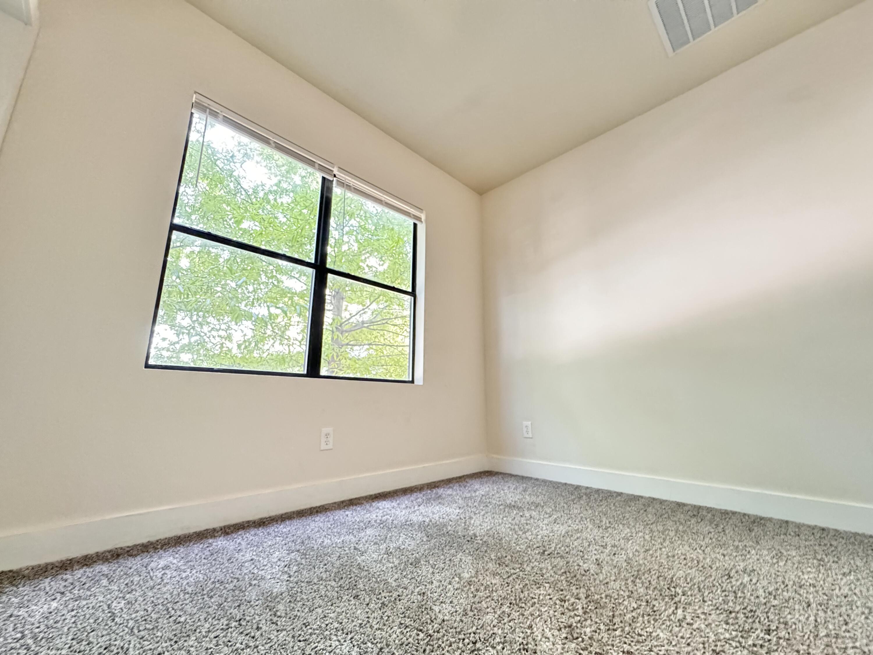 576 Bolivar Street Property Photo 5