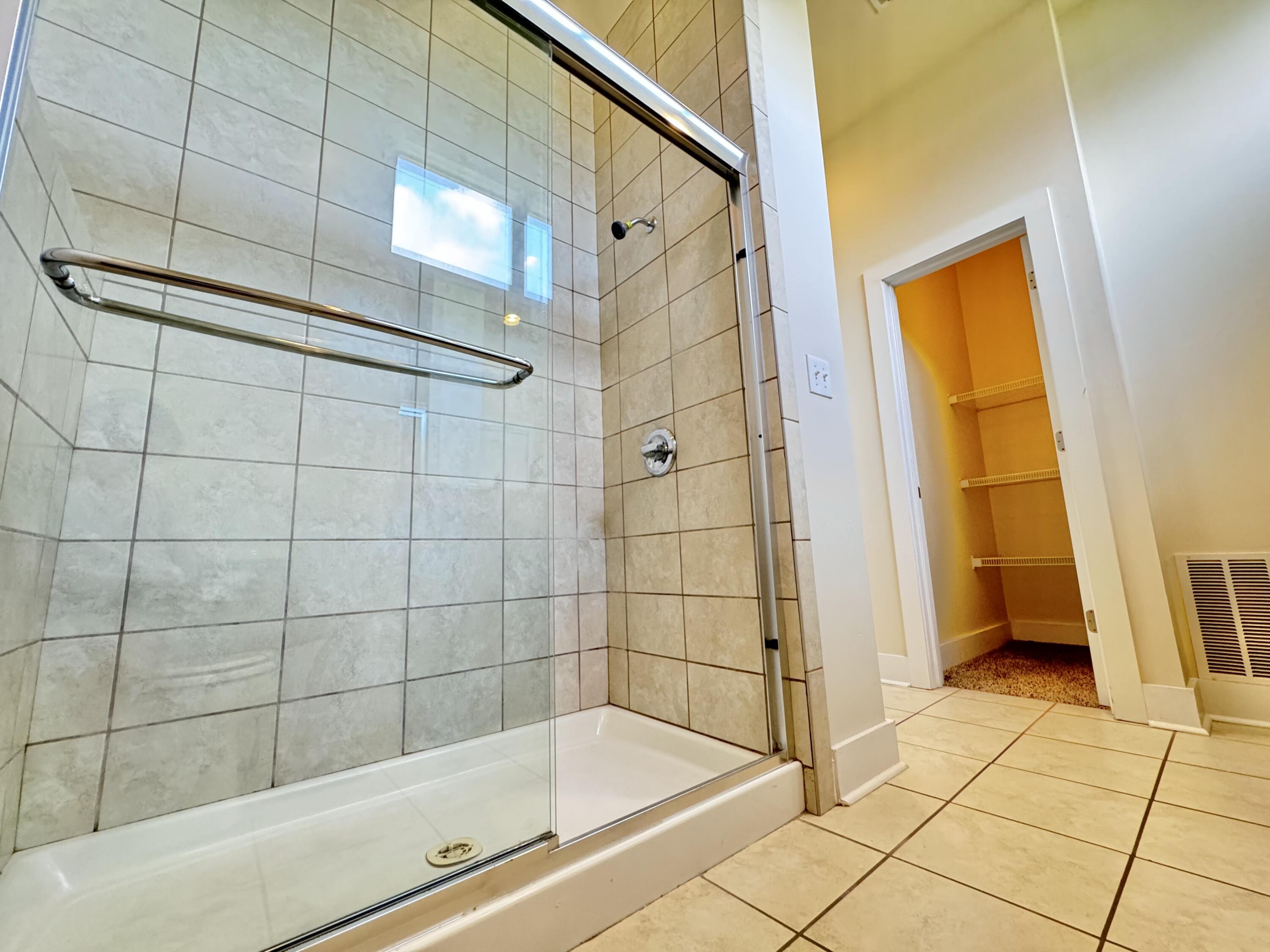 576 Bolivar Street Property Photo 16