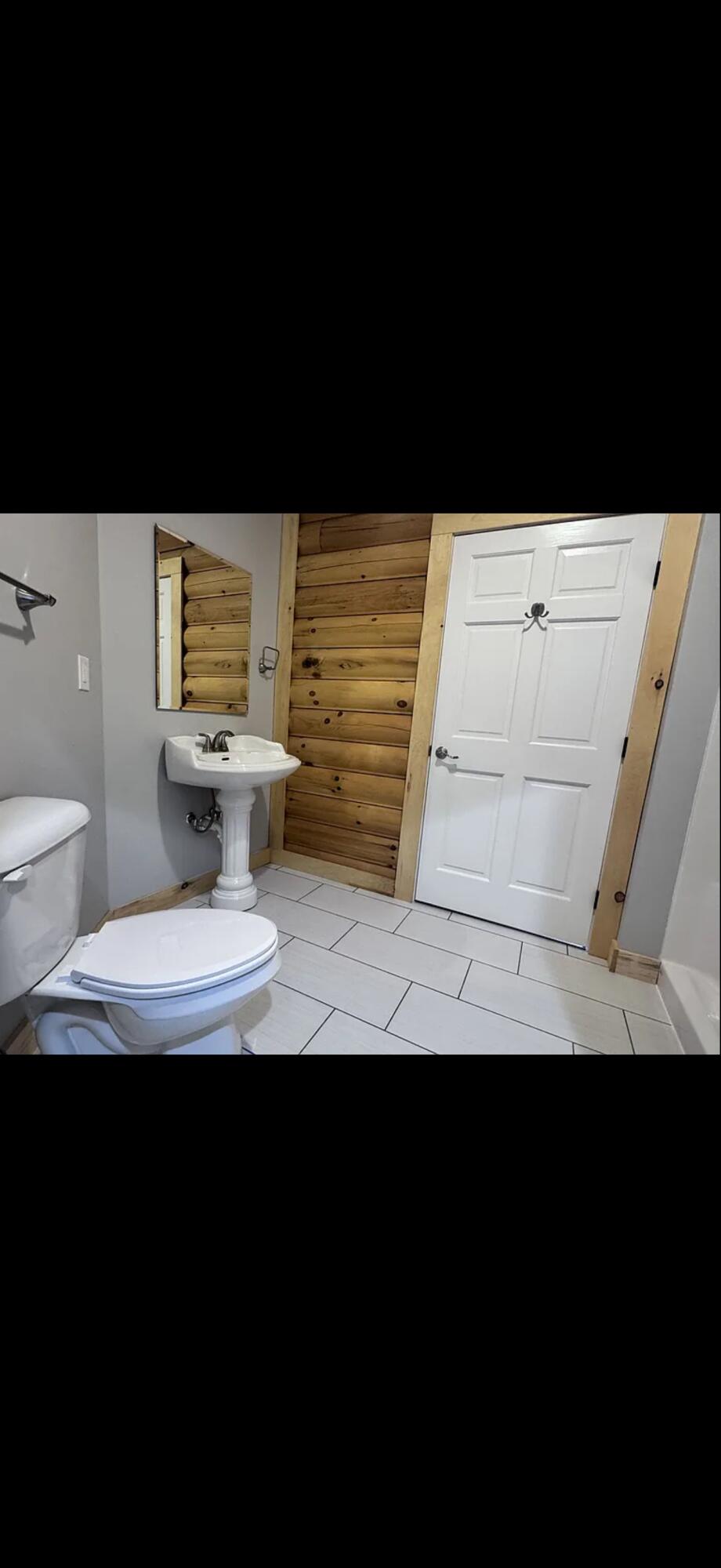 1339 Hickory Point Drive Property Photo 10