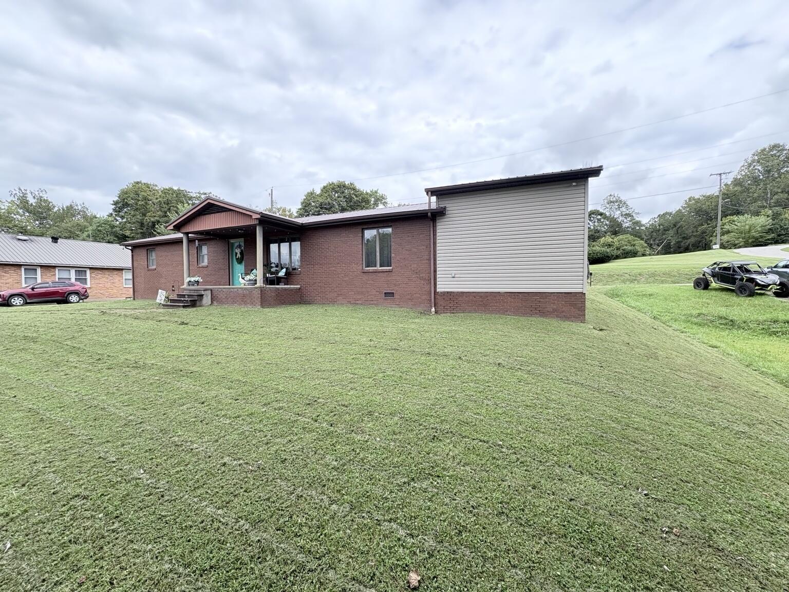 19 Minix Dr Drive Property Photo 1