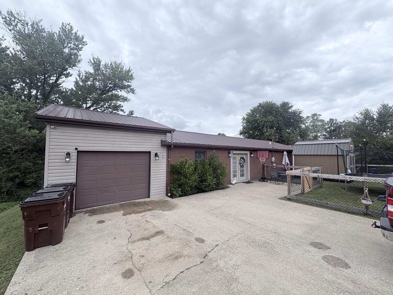 19 Minix Dr Drive Property Photo 13