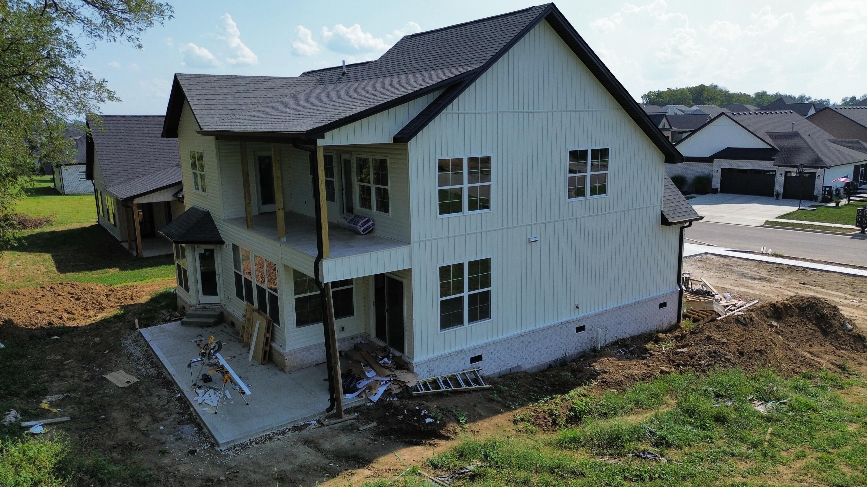 1004 Shelburne Way Property Photo 3