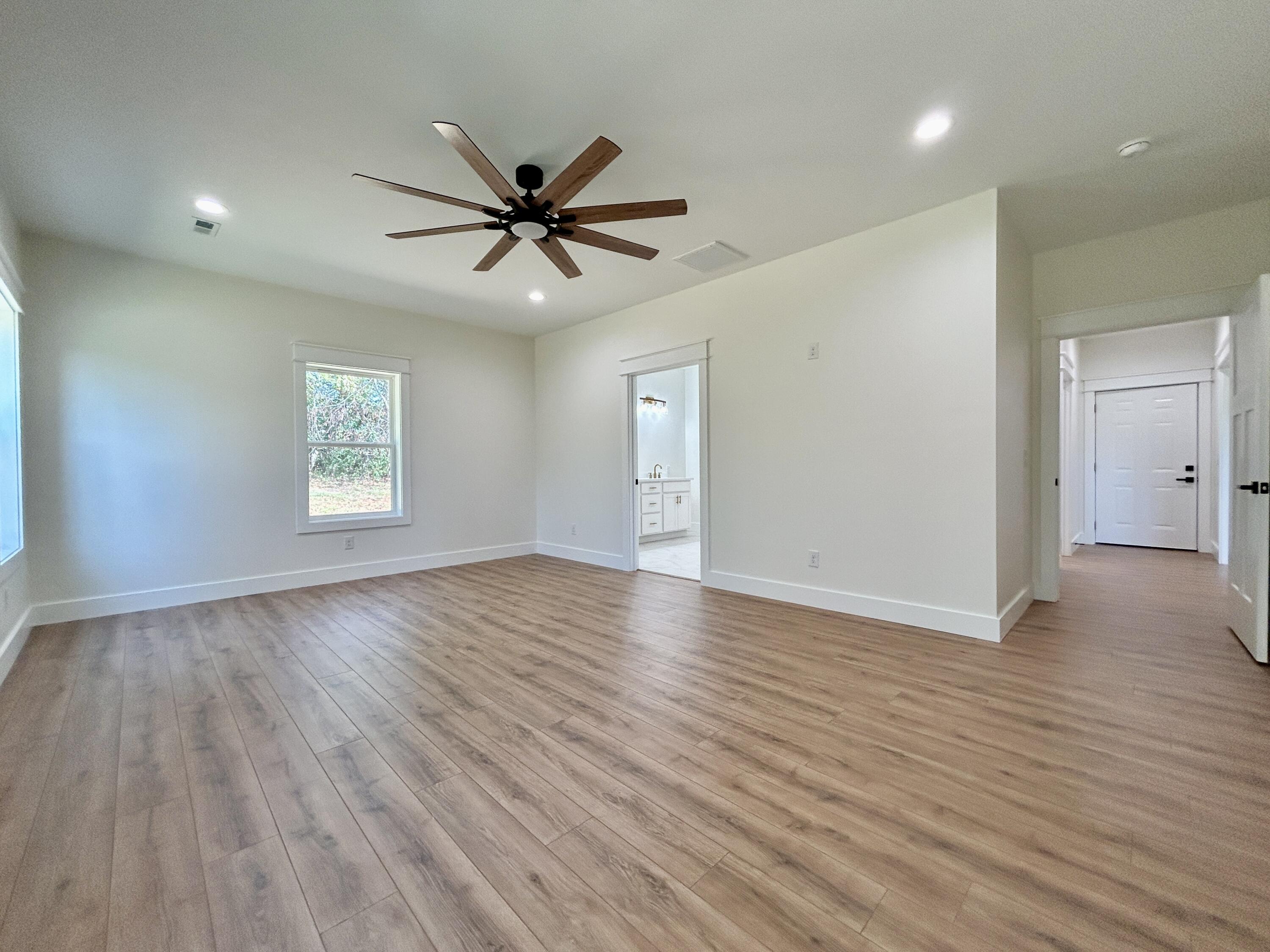 63 Iris Point Property Photo 21