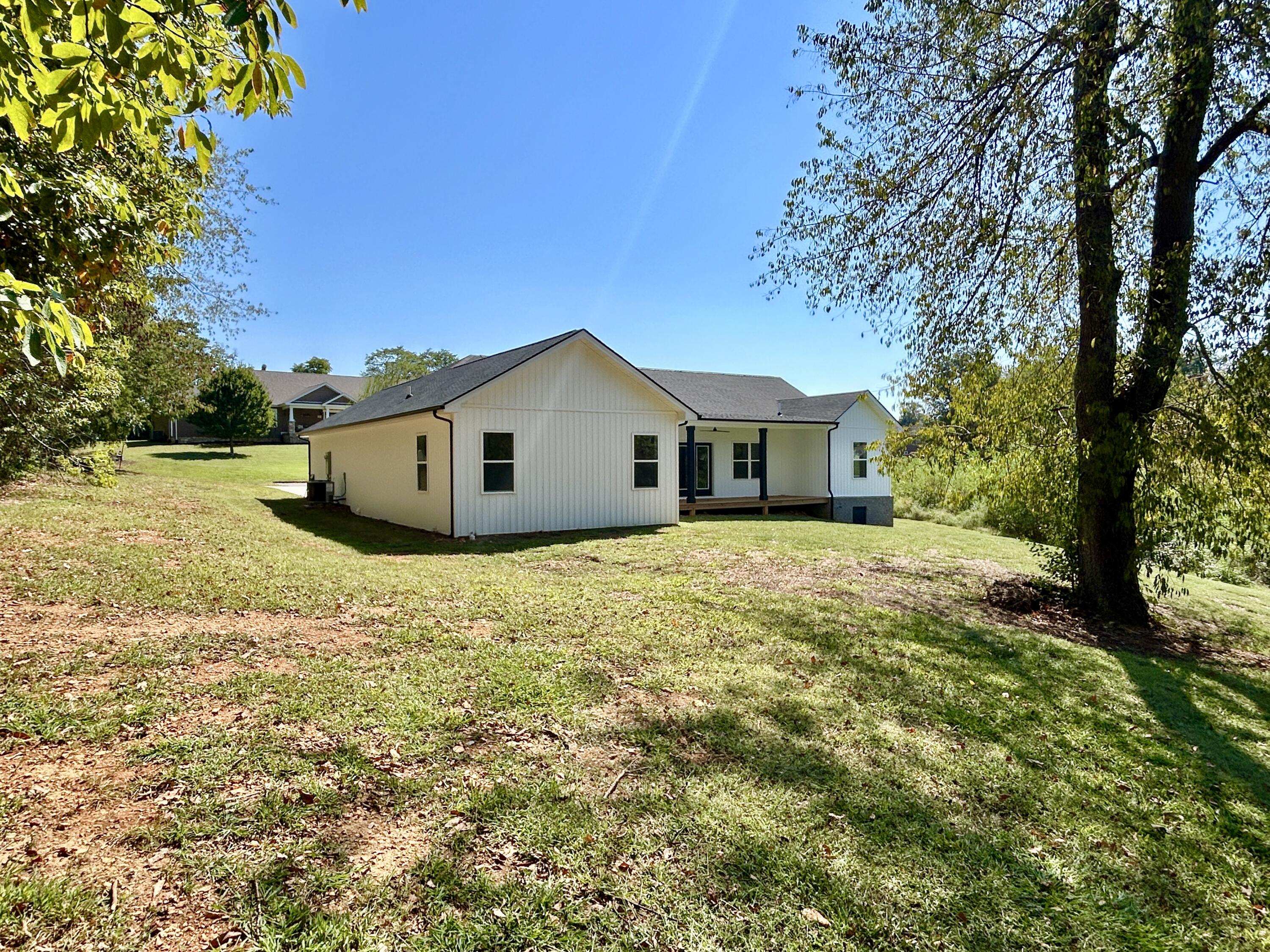 63 Iris Point Property Photo 38