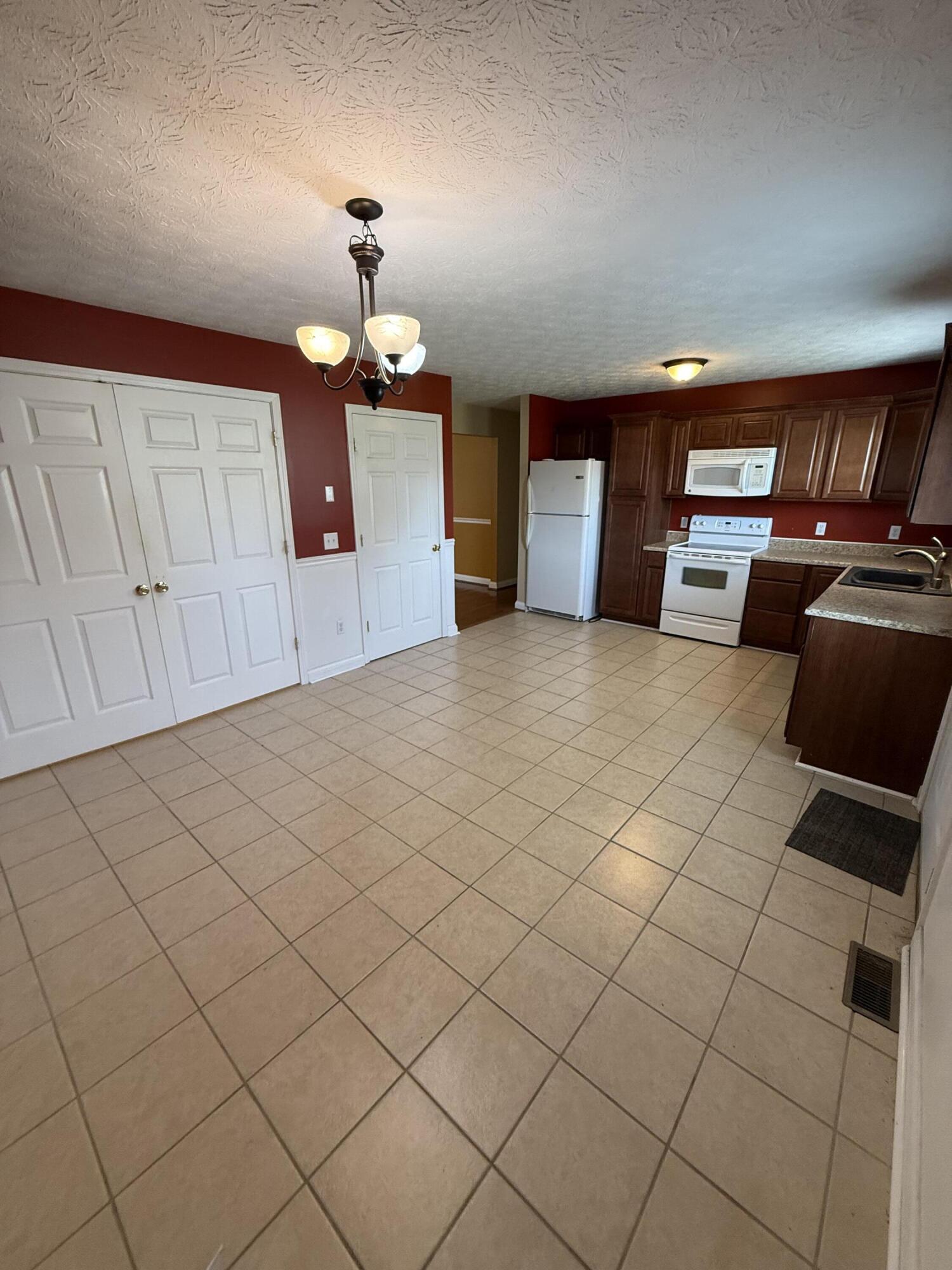 375 Jeffries Lane Property Photo 10