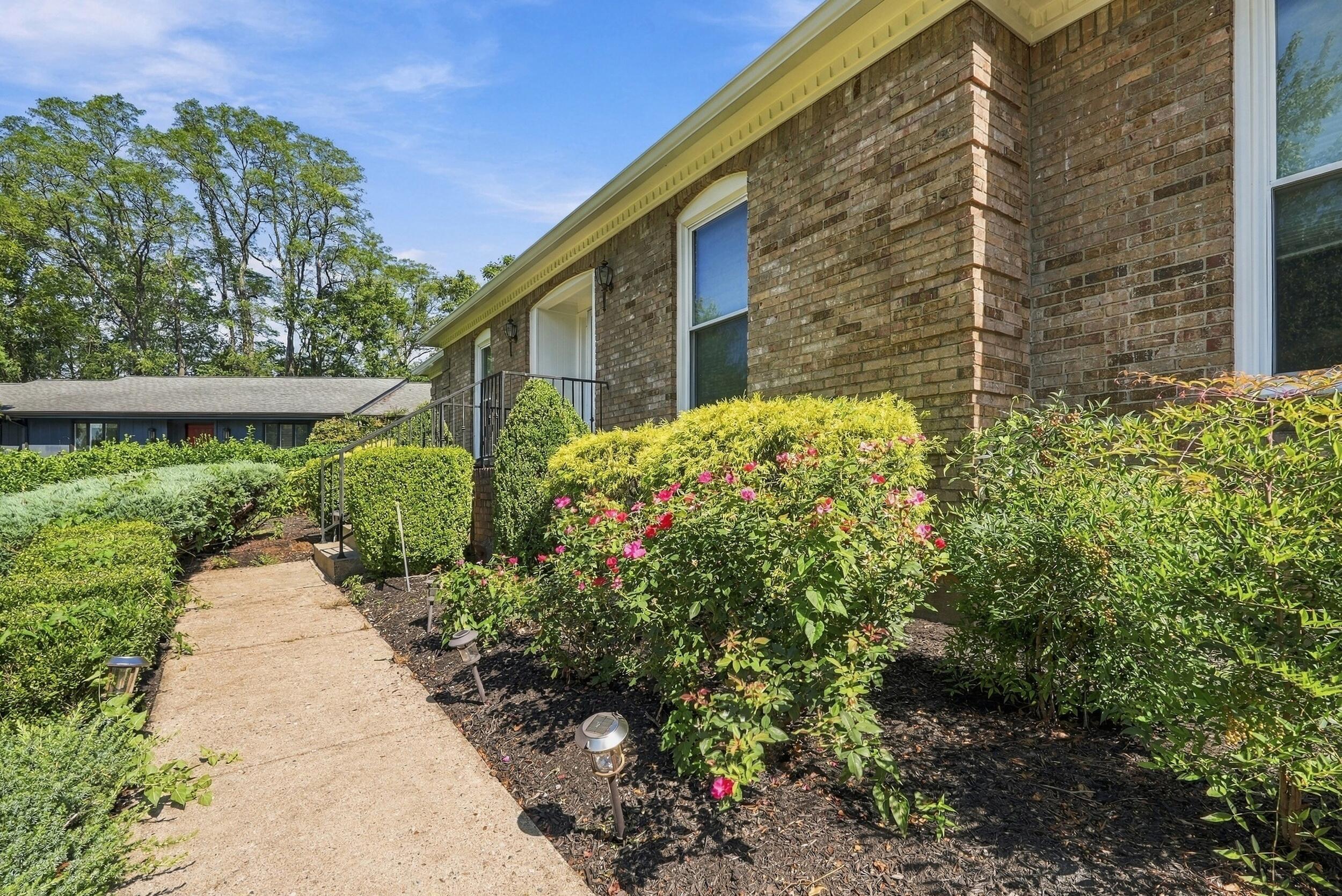 2909 Weissinger Road Property Photo 4
