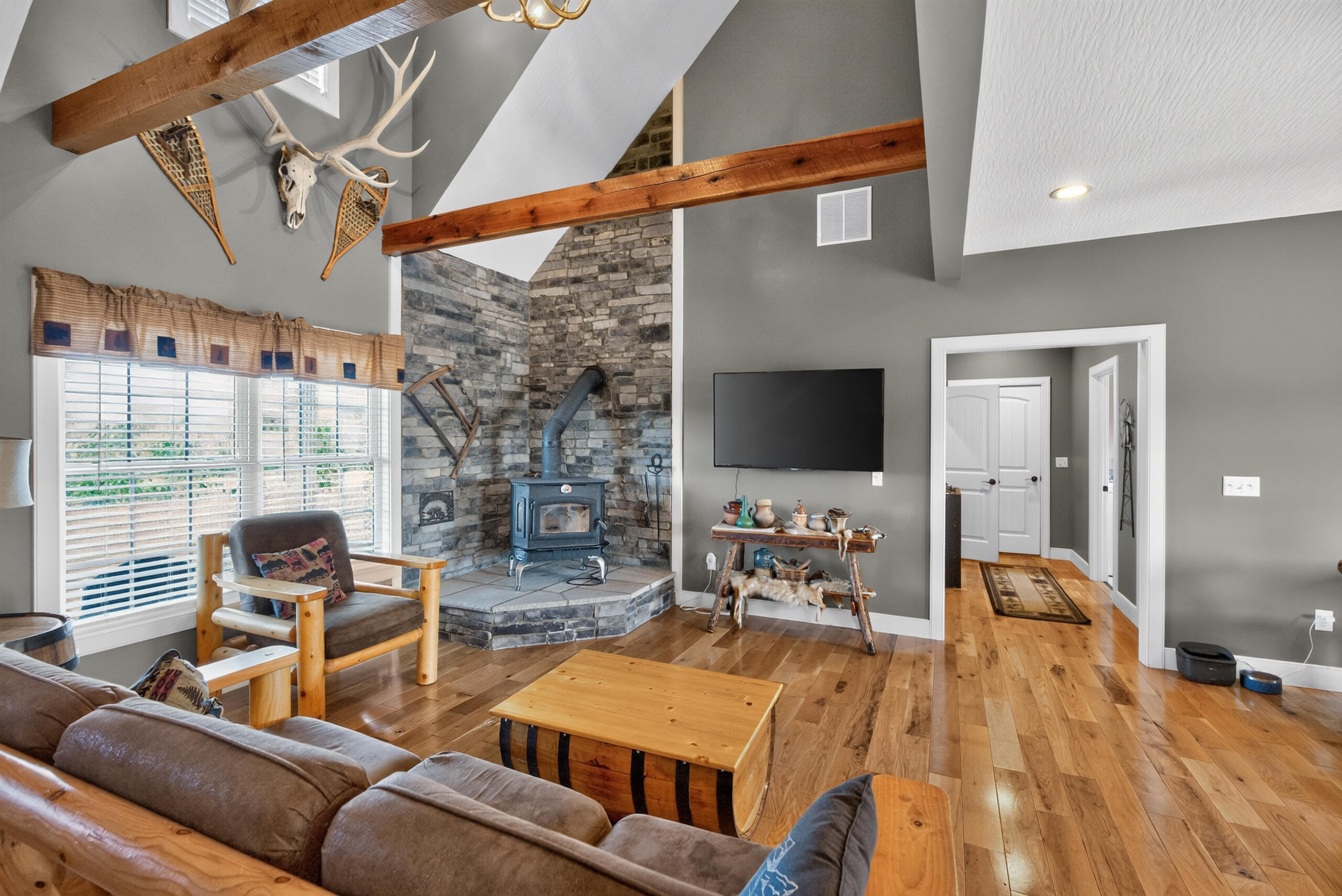 990 Dry Fork Road Property Photo 8