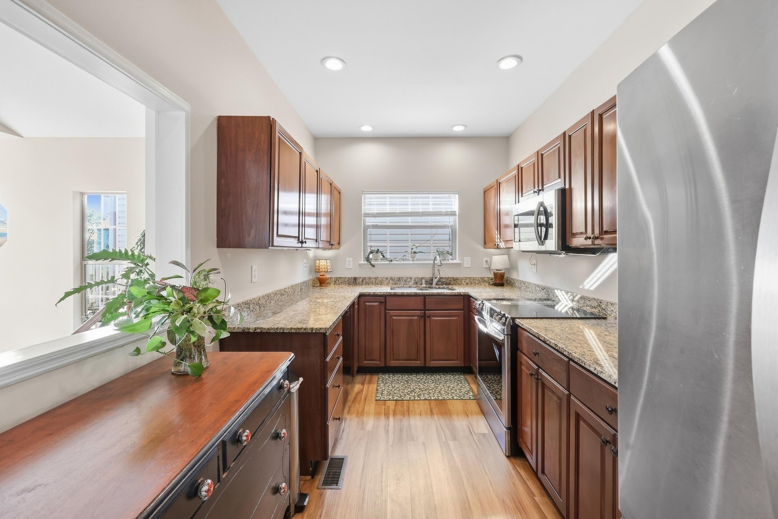 3405 Overbrook Fountain Property Photo 10