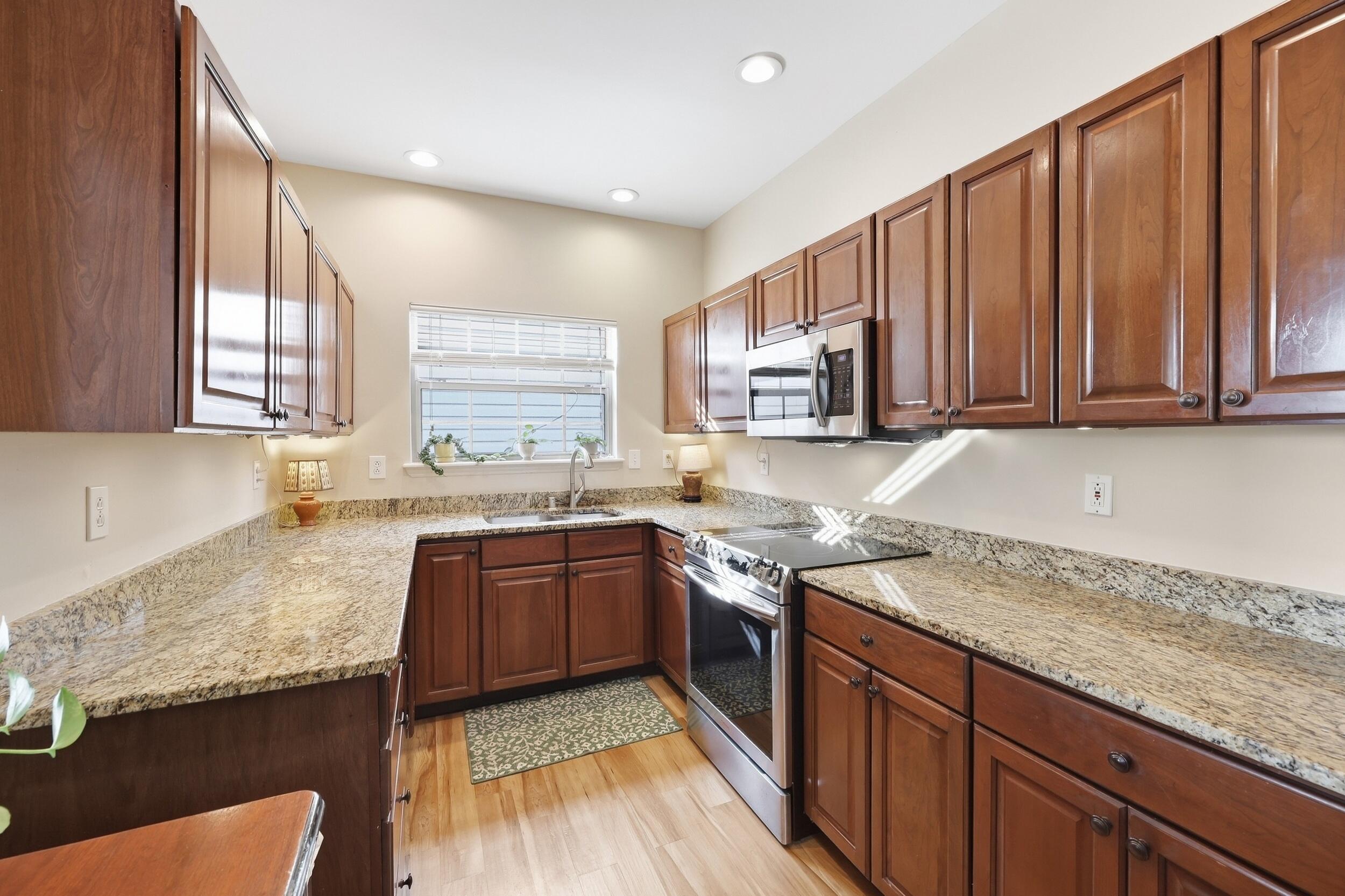 3405 Overbrook Fountain Property Photo 12