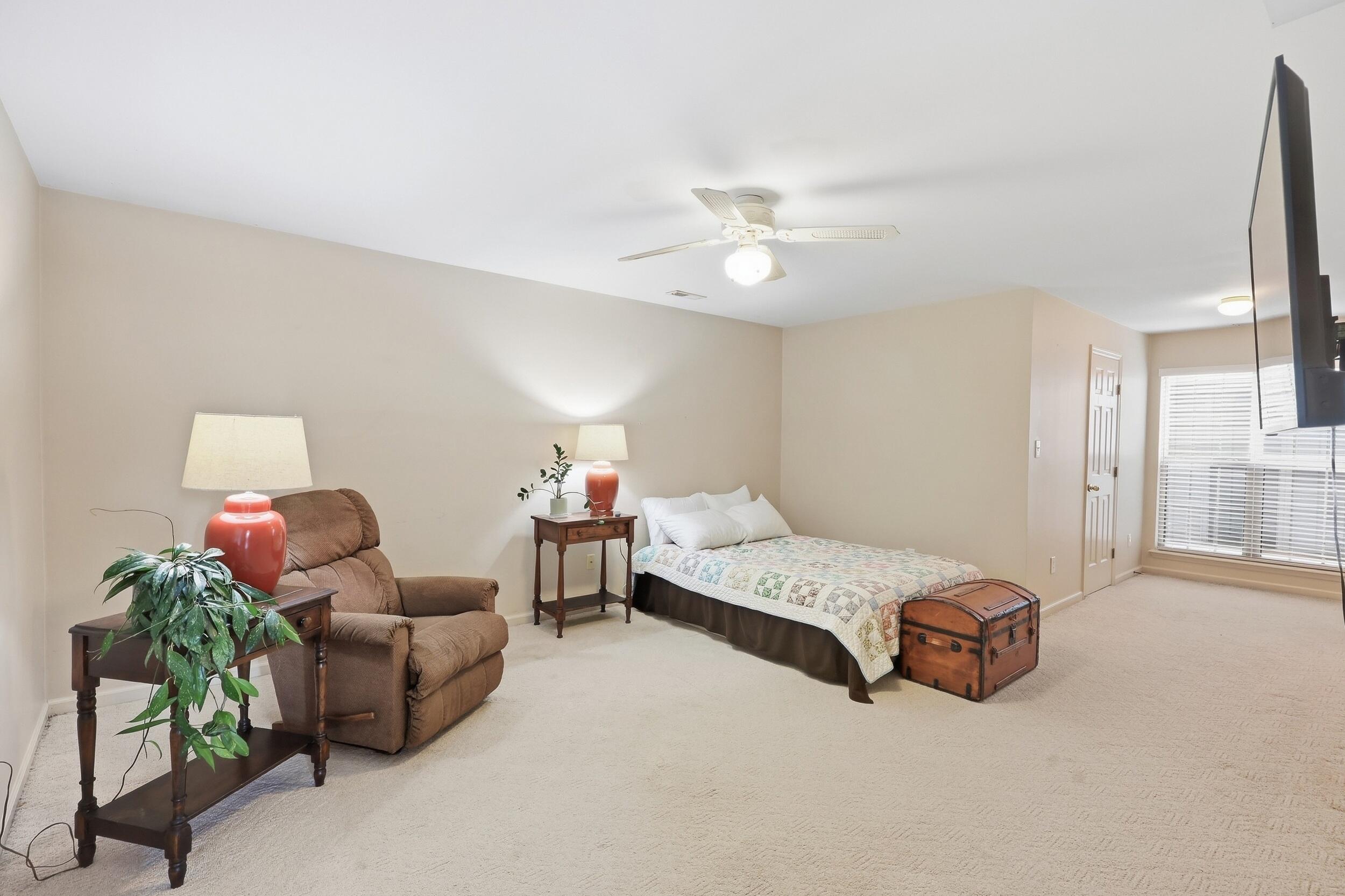 3405 Overbrook Fountain Property Photo 22