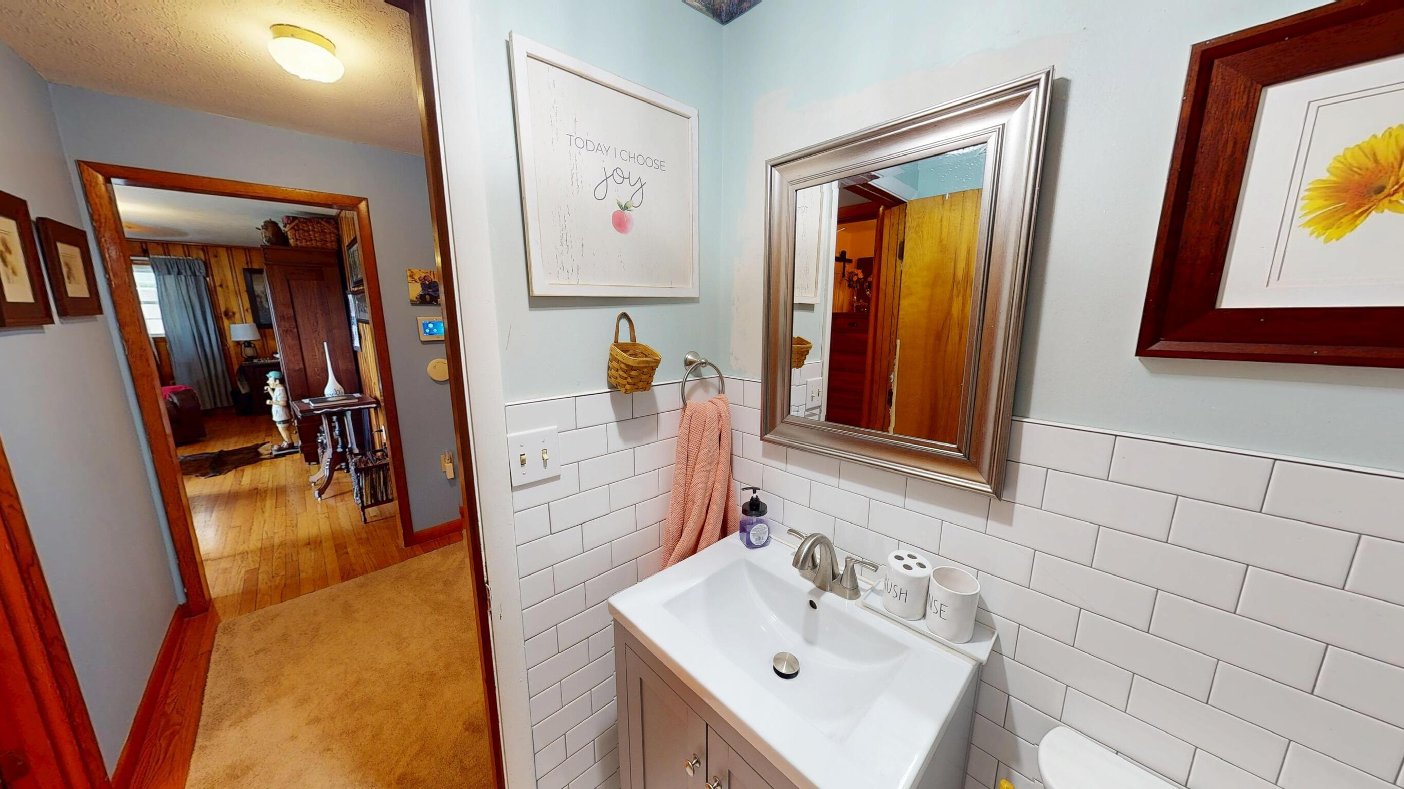220 F Johnson Road Property Photo 23