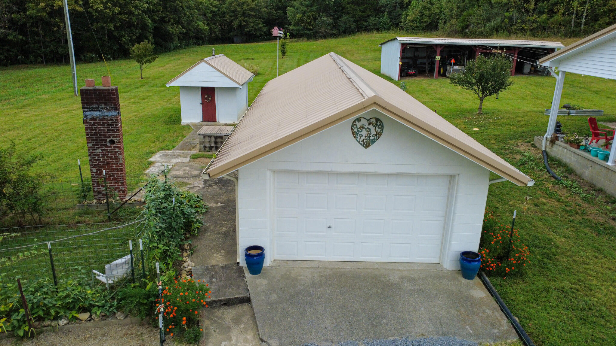 220 F Johnson Road Property Photo 27