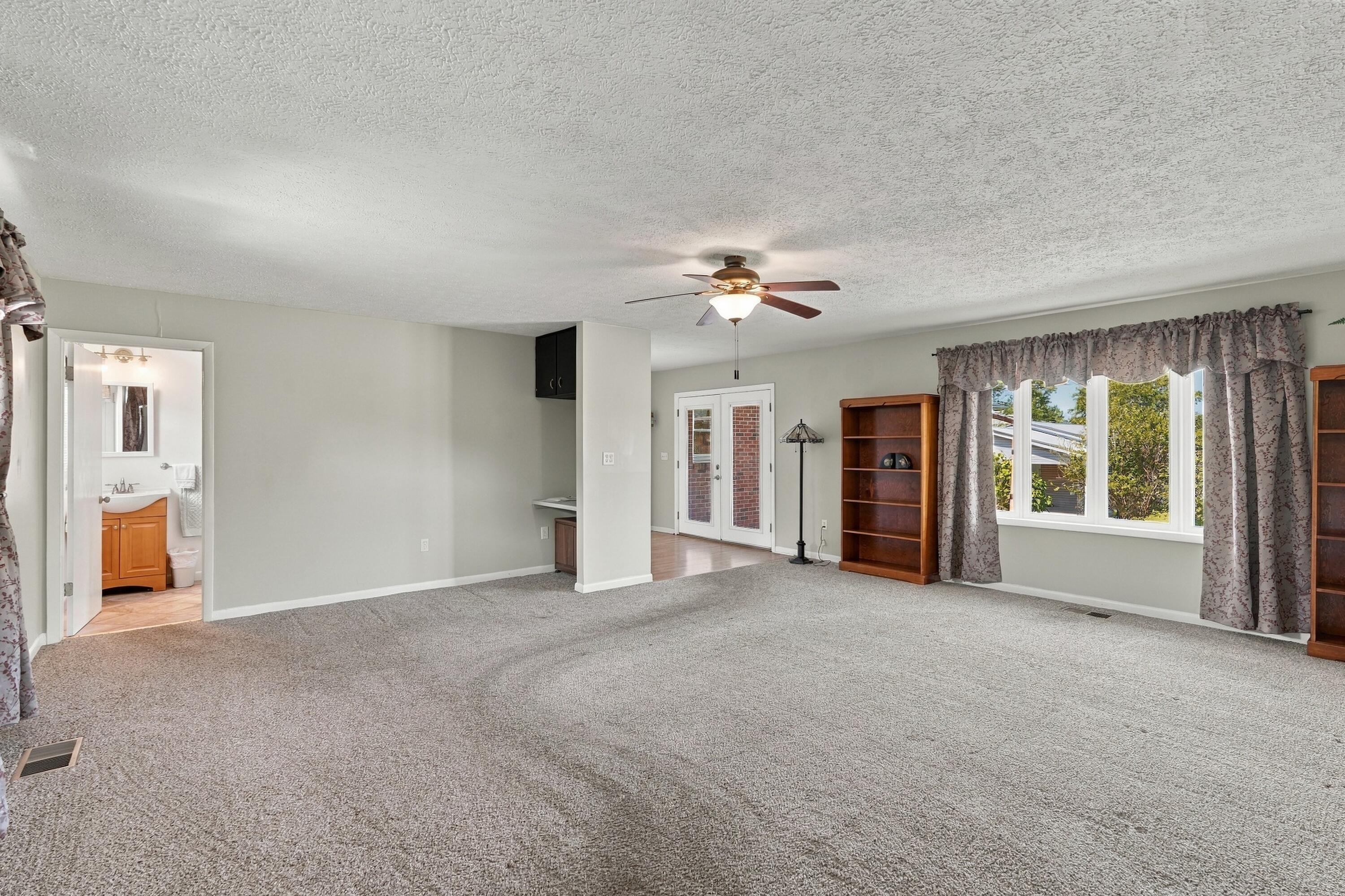 228 Guess Drive Property Photo 16