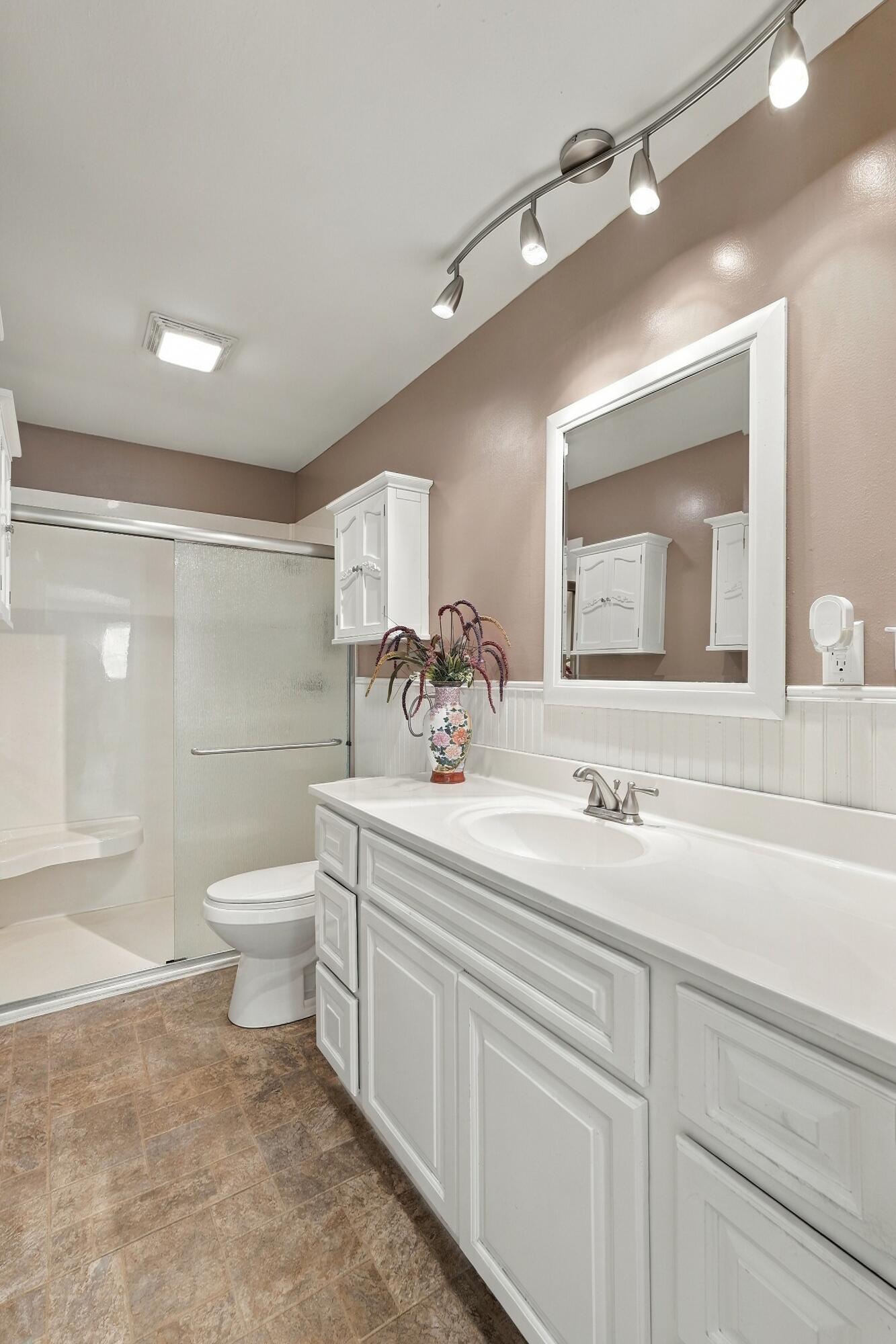 228 Guess Drive Property Photo 19
