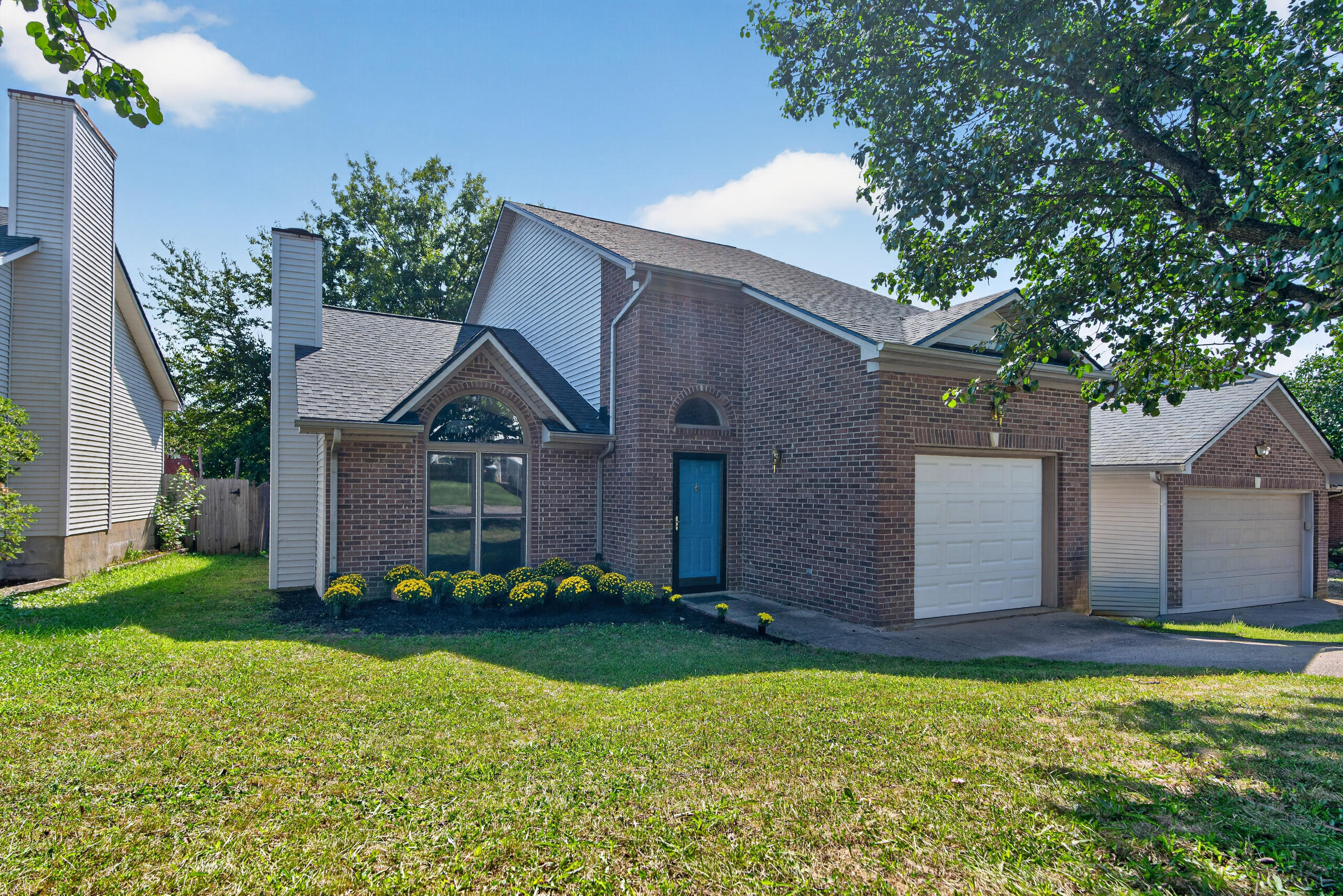 4617 Hartland Parkway Property Photo 1