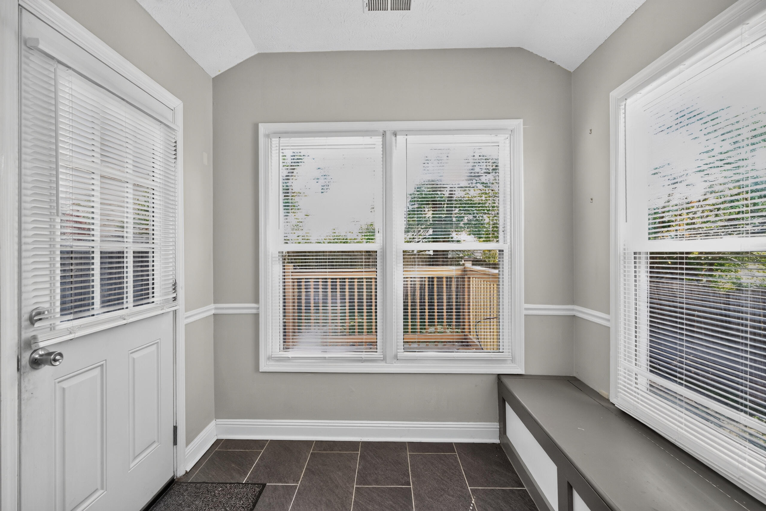 4617 Hartland Parkway Property Photo 10