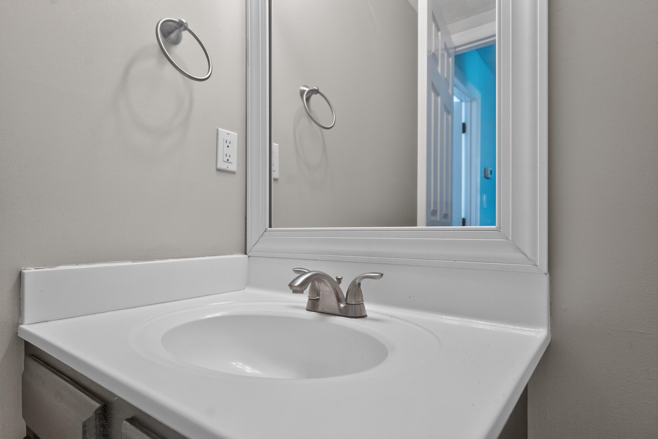 4617 Hartland Parkway Property Photo 14