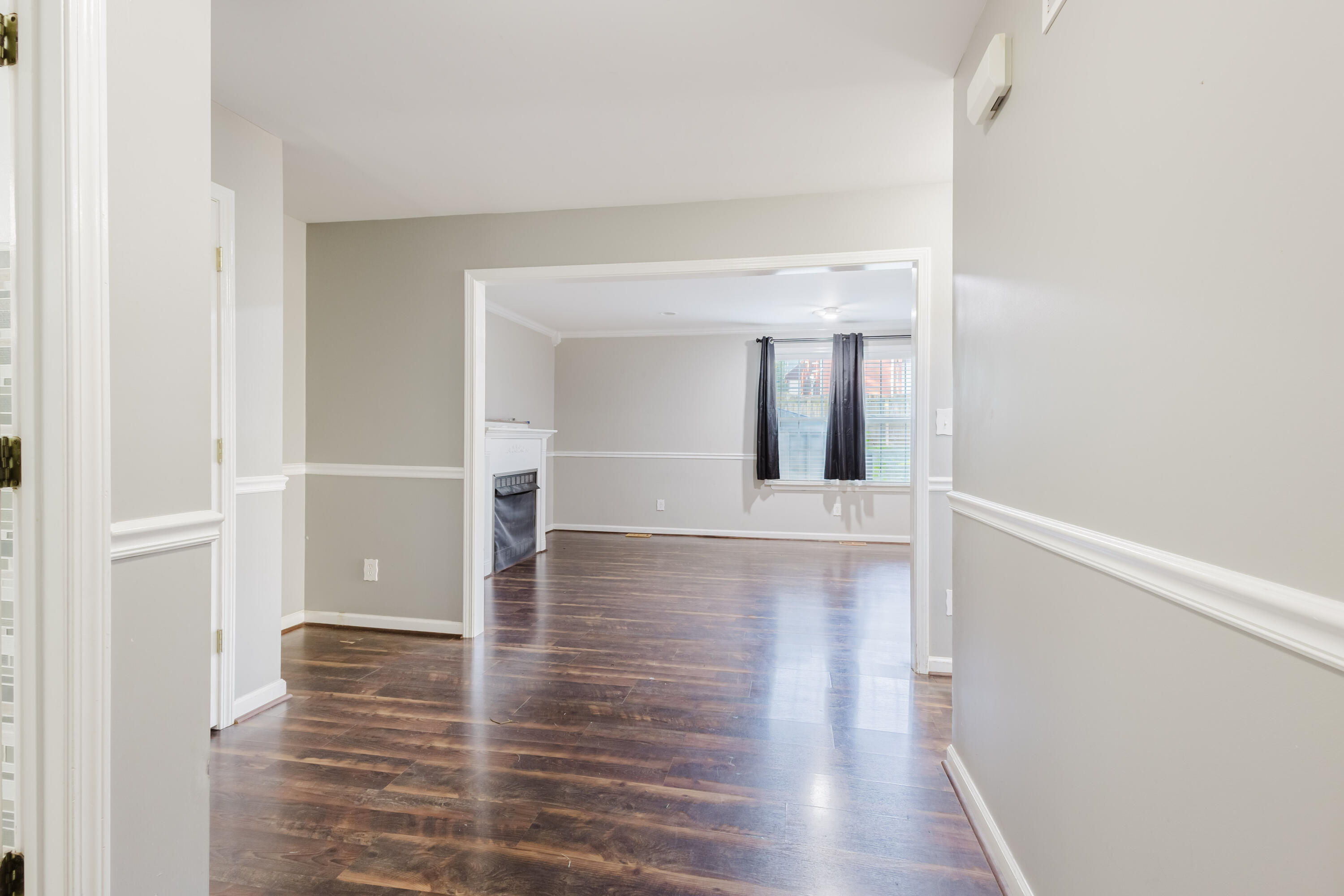 512 Perry Drive Property Photo 4