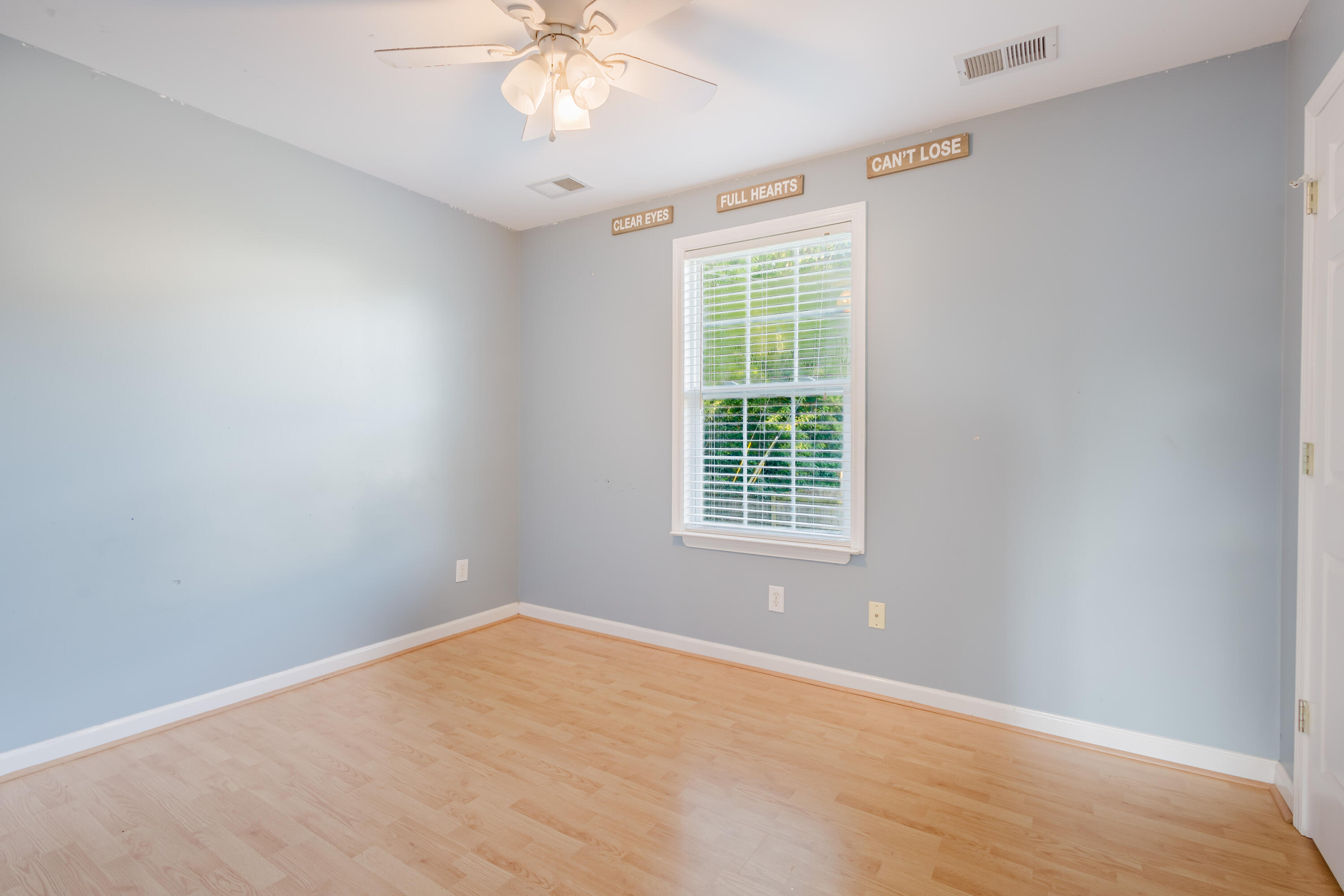 512 Perry Drive Property Photo 32
