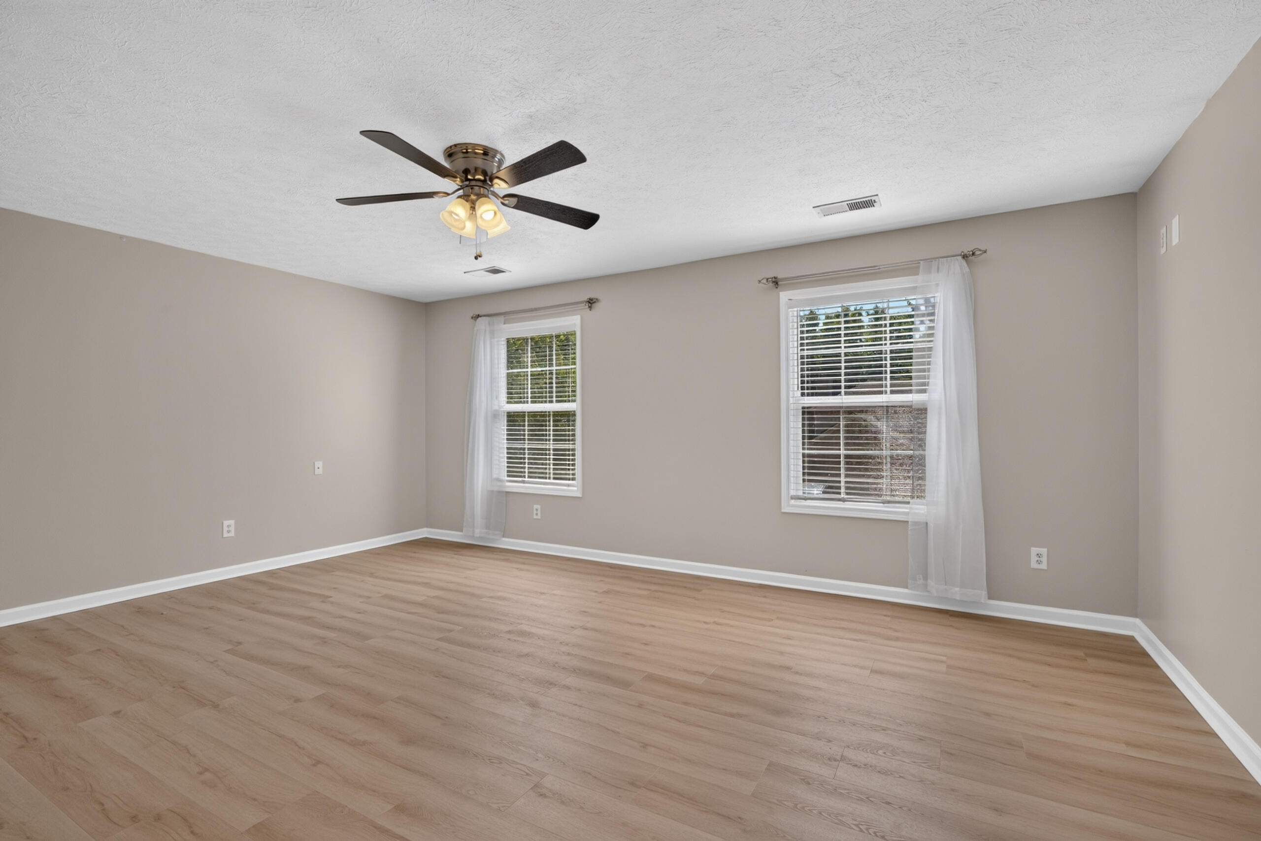 1196 Lacy Lane Property Photo 16