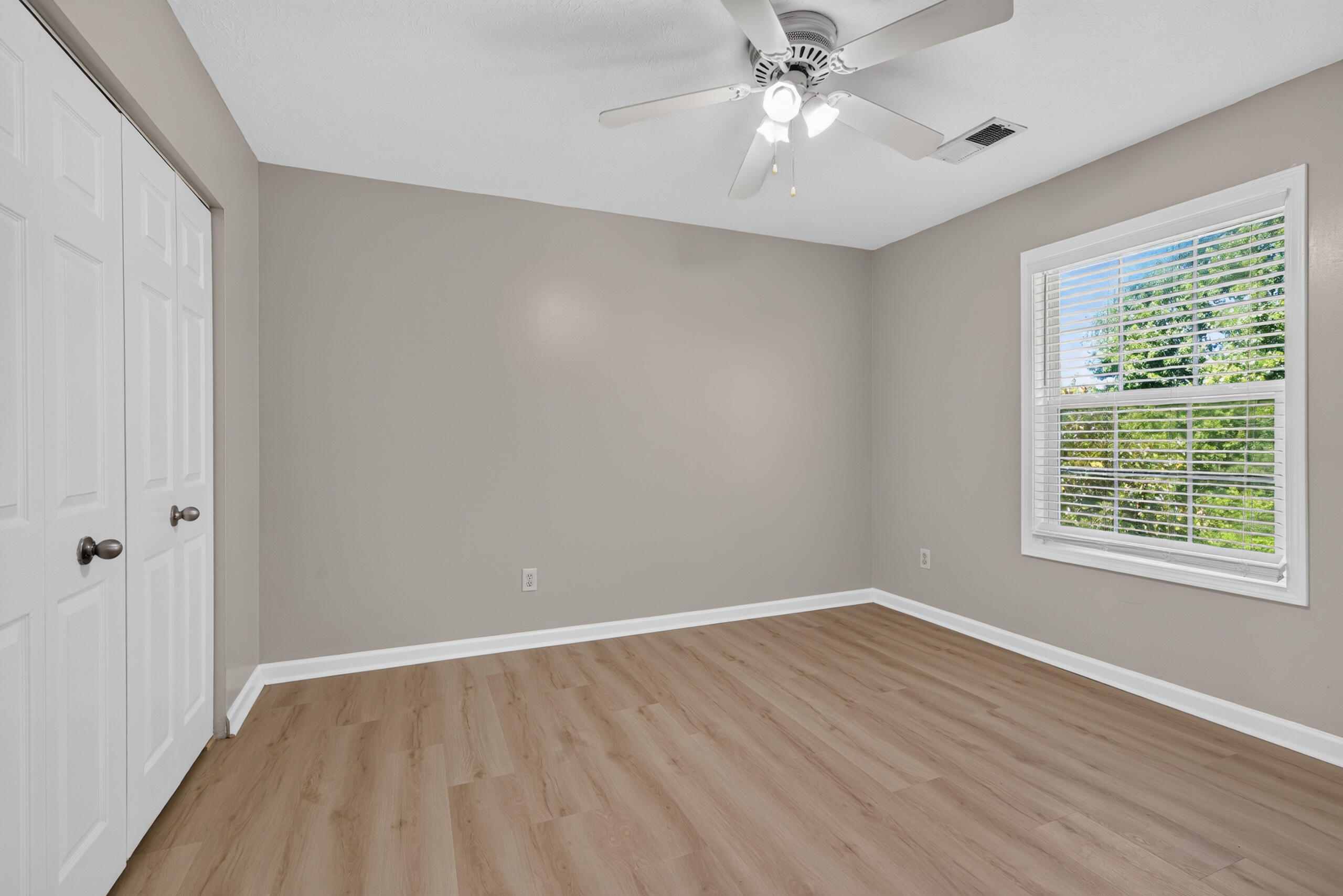 1196 Lacy Lane Property Photo 22