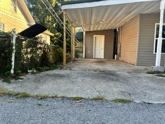 231 Pine Street Property Photo 2