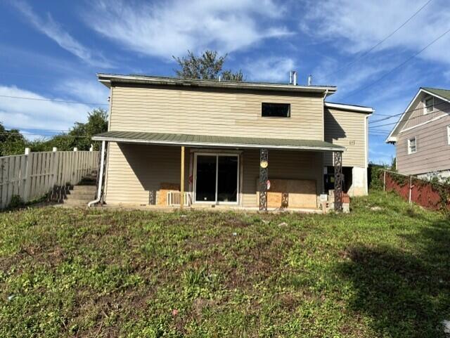 231 Pine Street Property Photo 3