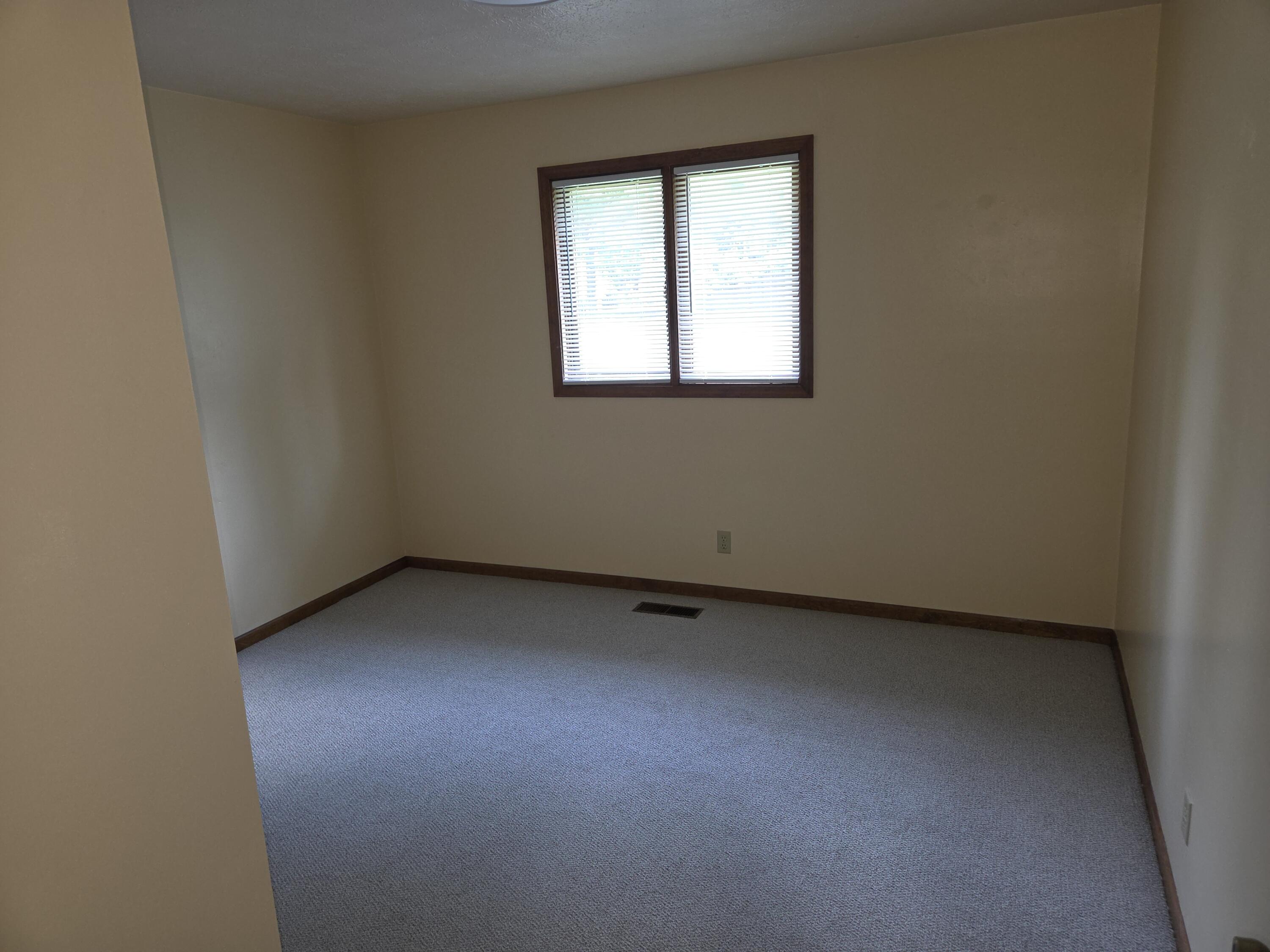 427 Franklin Street Property Photo 12