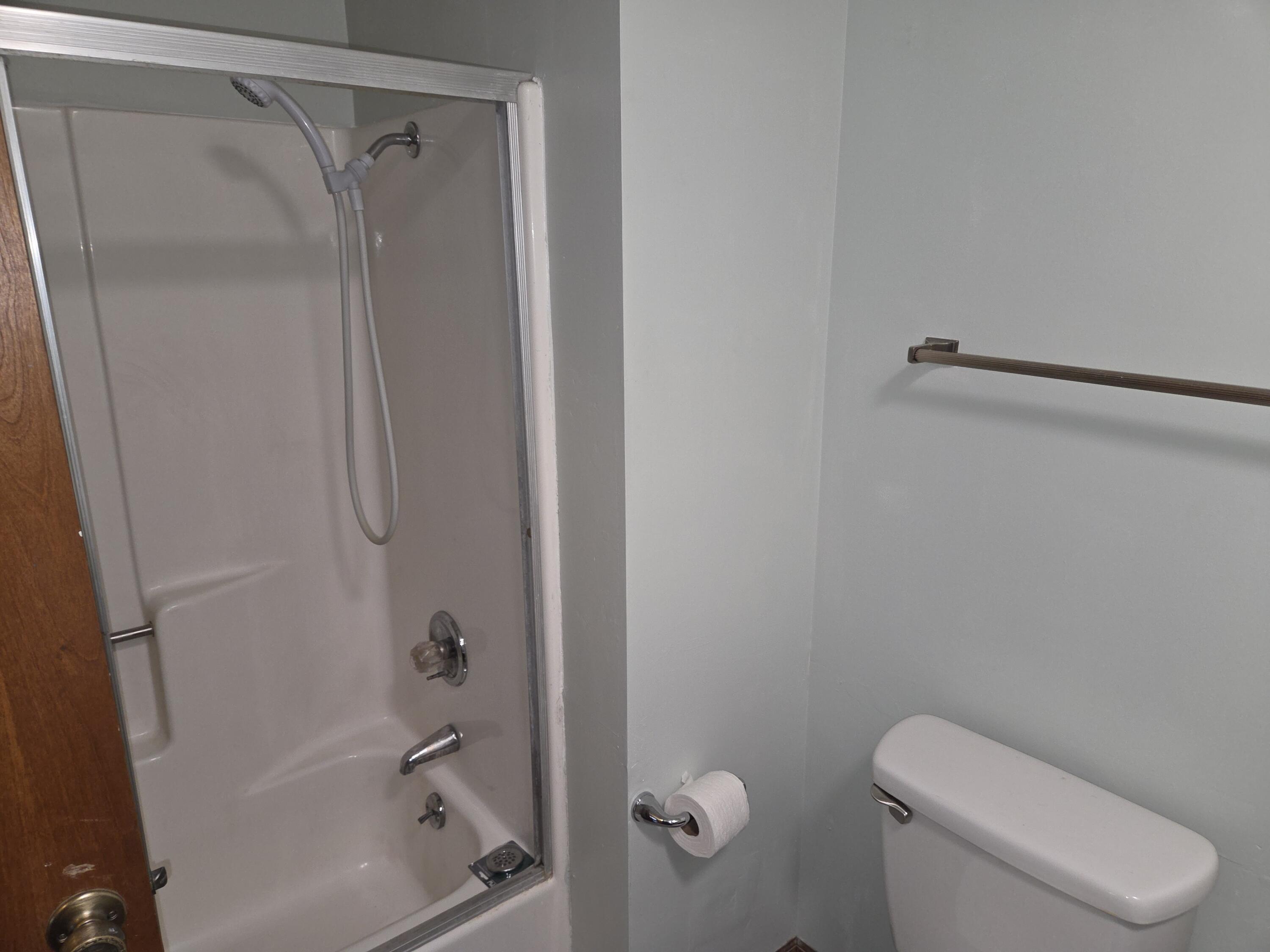 427 Franklin Street Property Photo 13