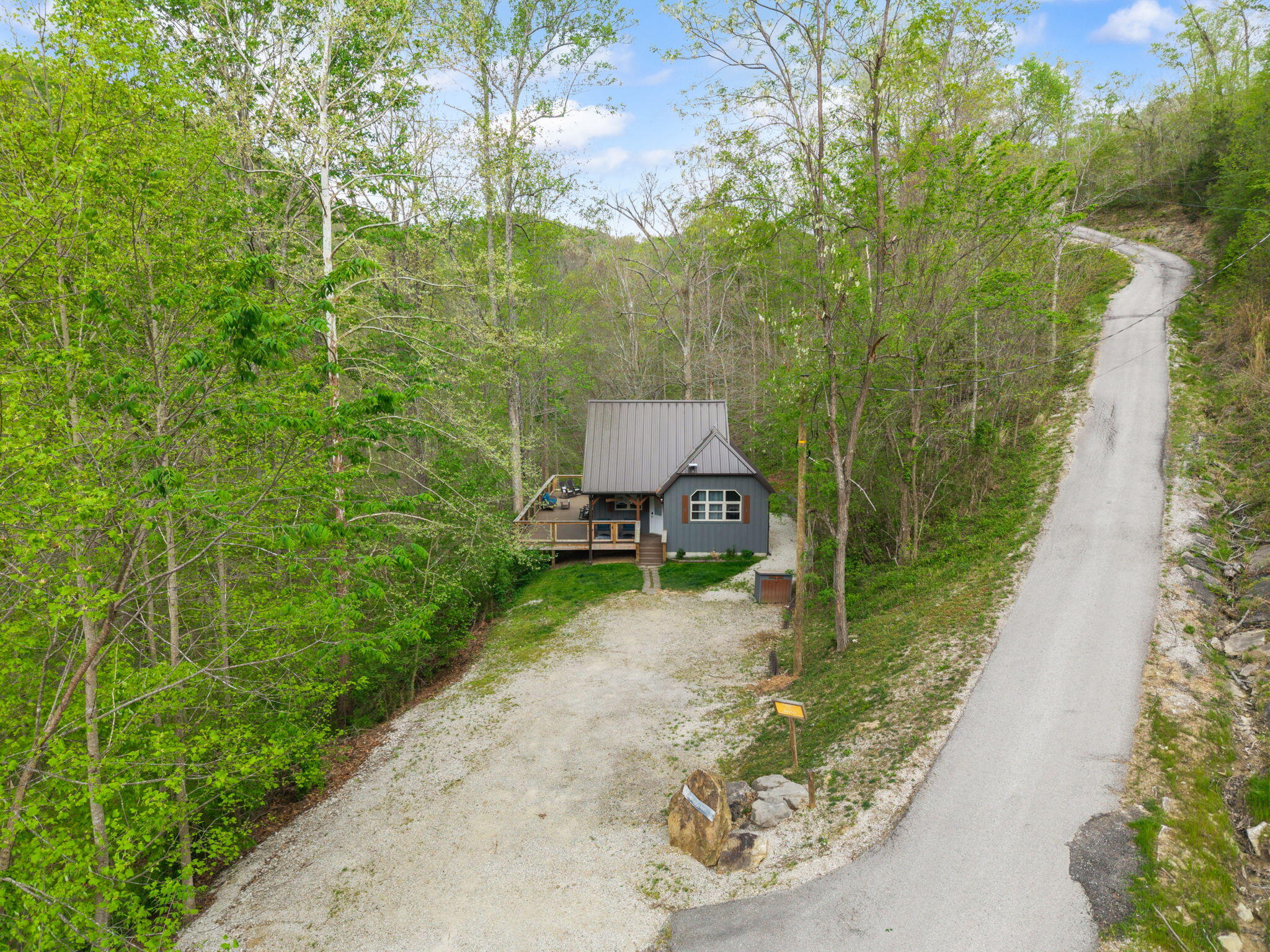 175 Bootleg Ridge Property Photo 9