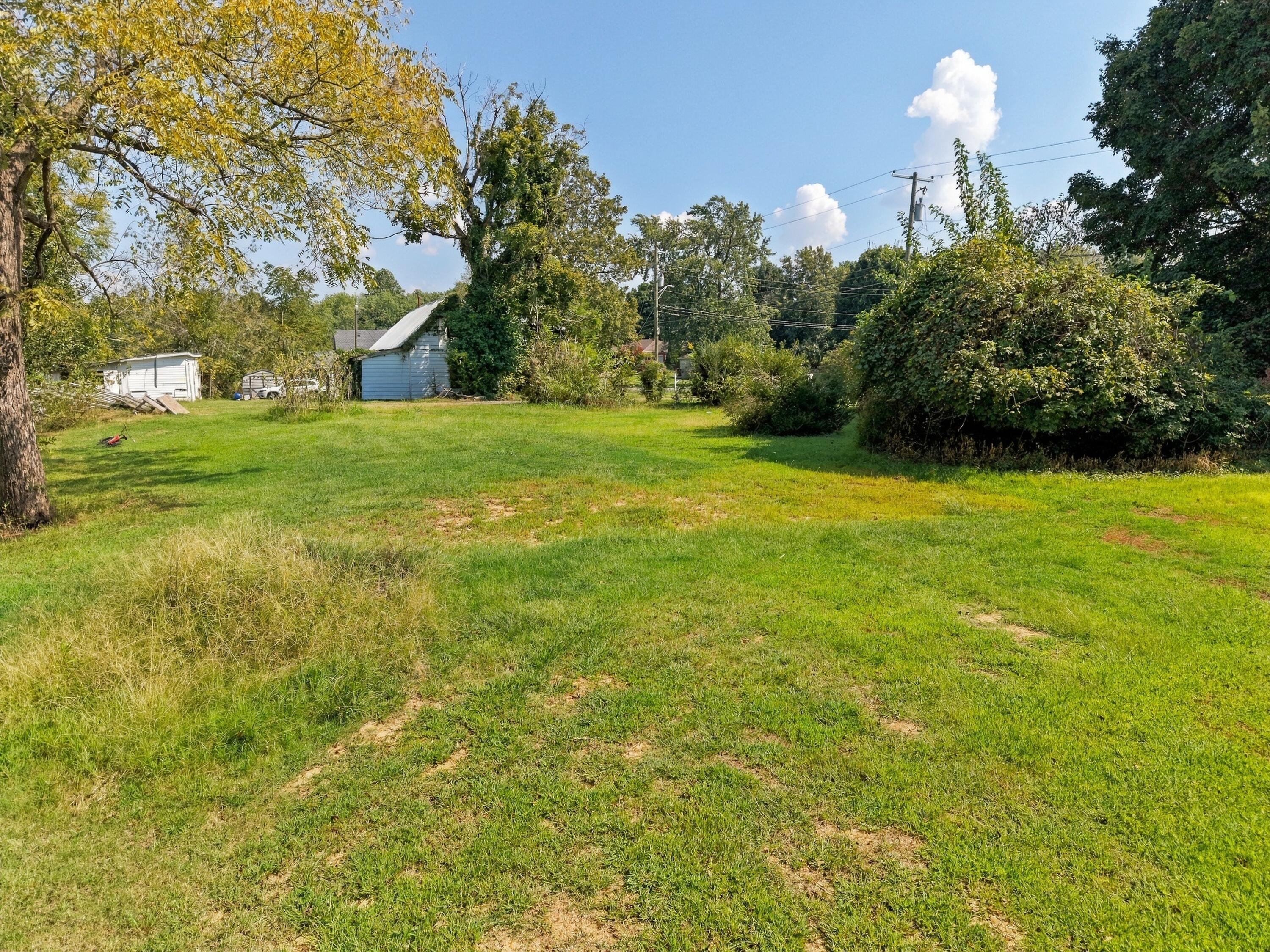 625 Property Photo 6