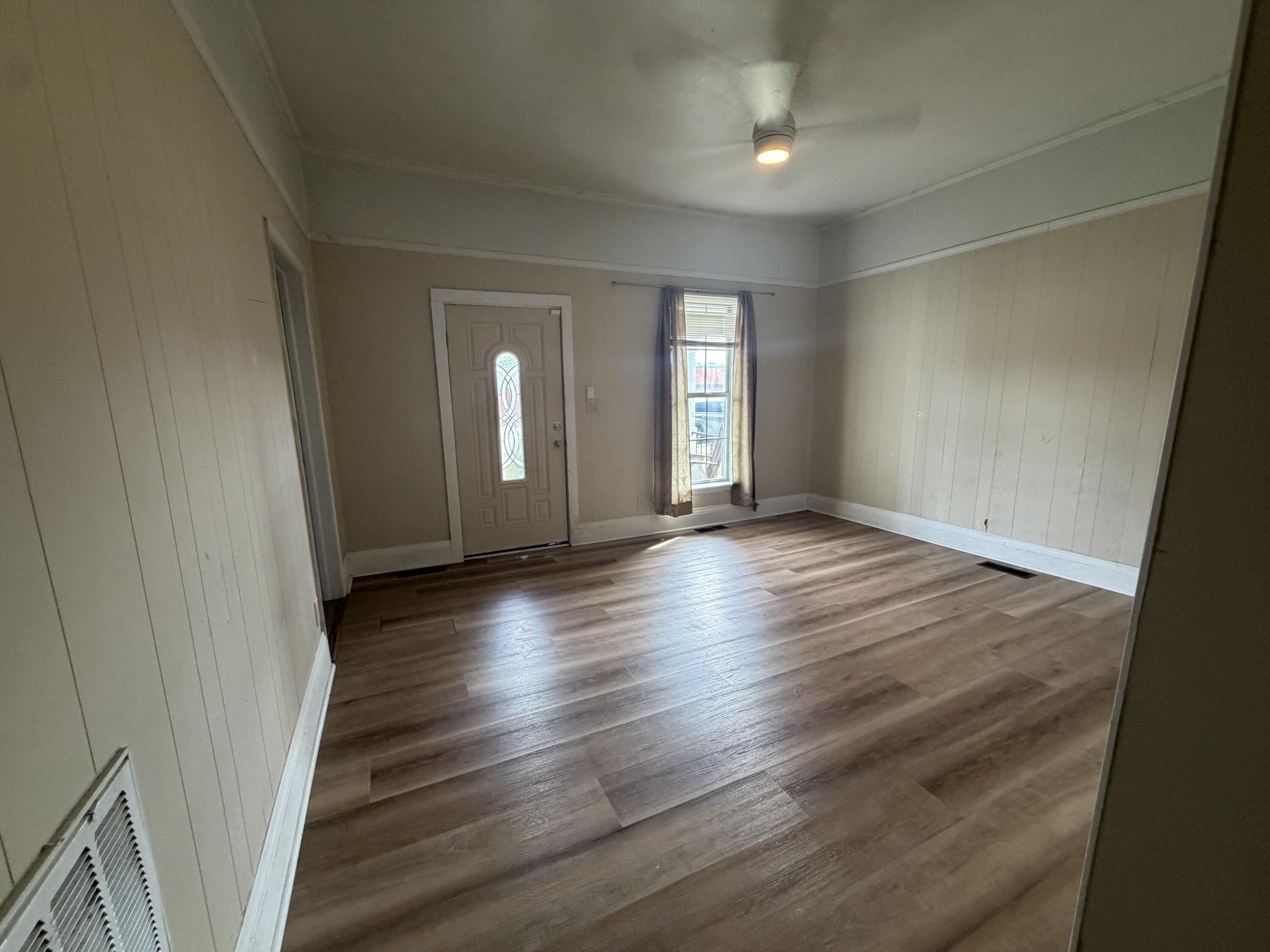 403 S Cleveland Avenue Property Photo 3