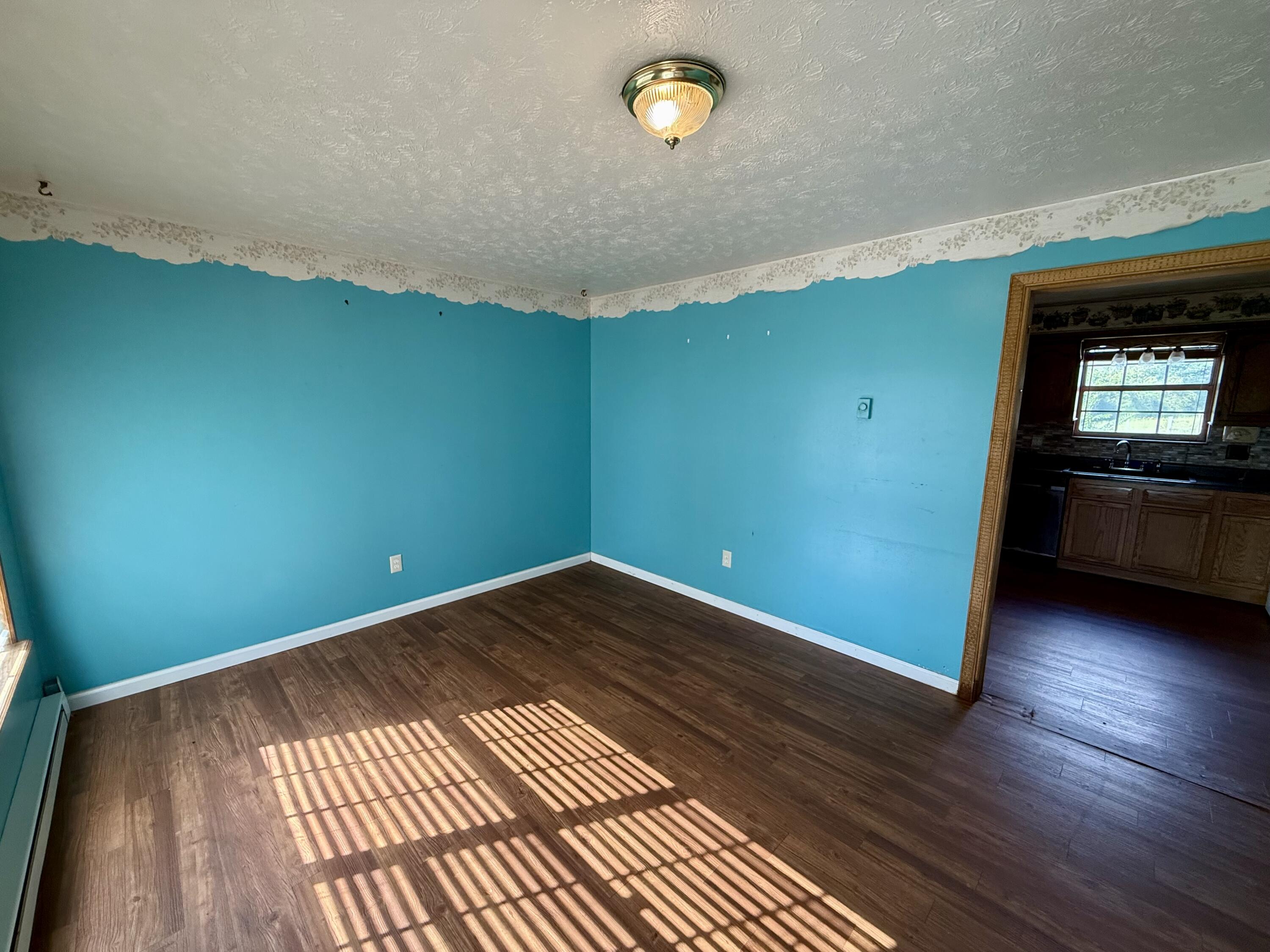 1749 Hart Pike Property Photo 6