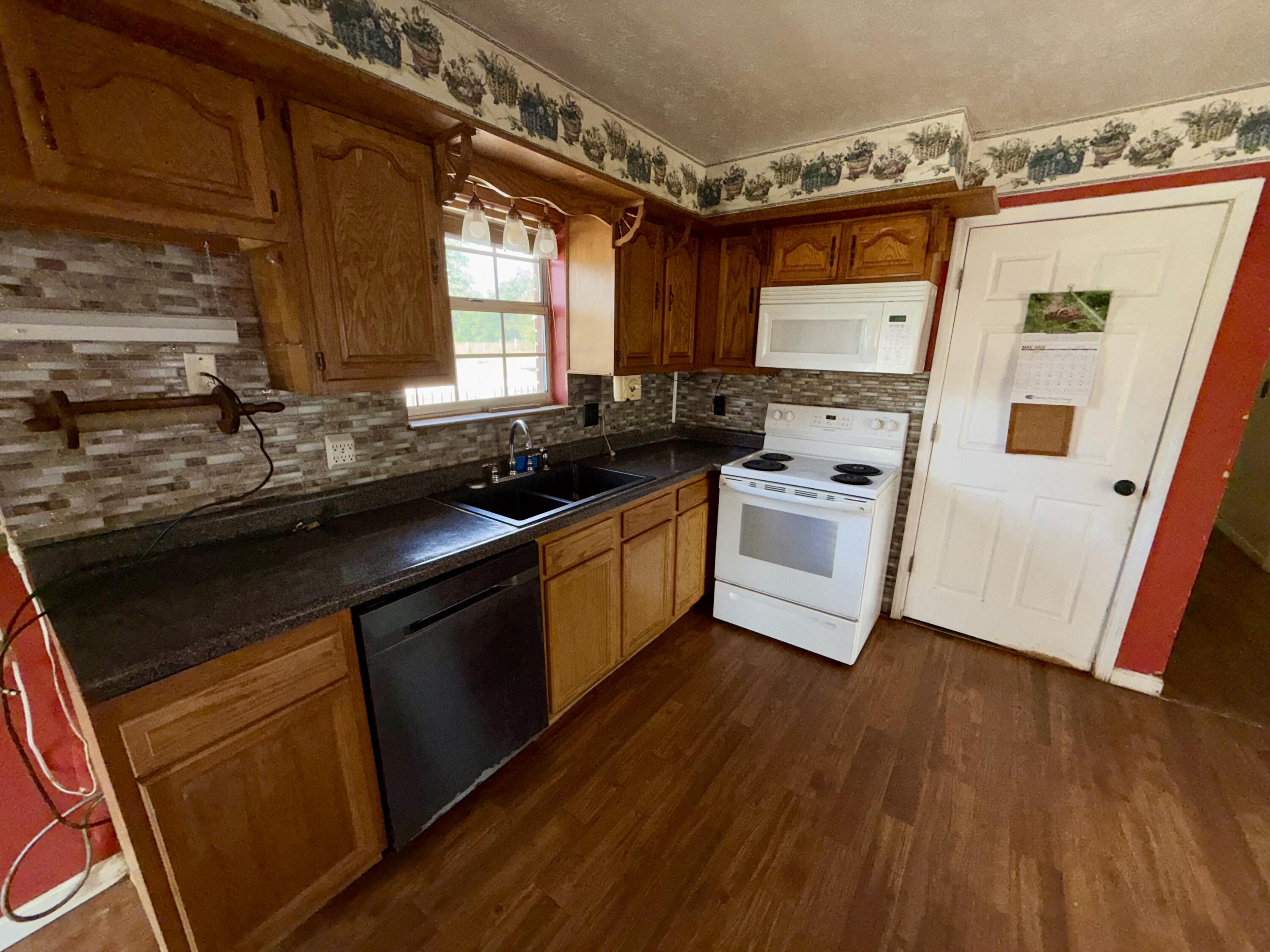 1749 Hart Pike Property Photo 9