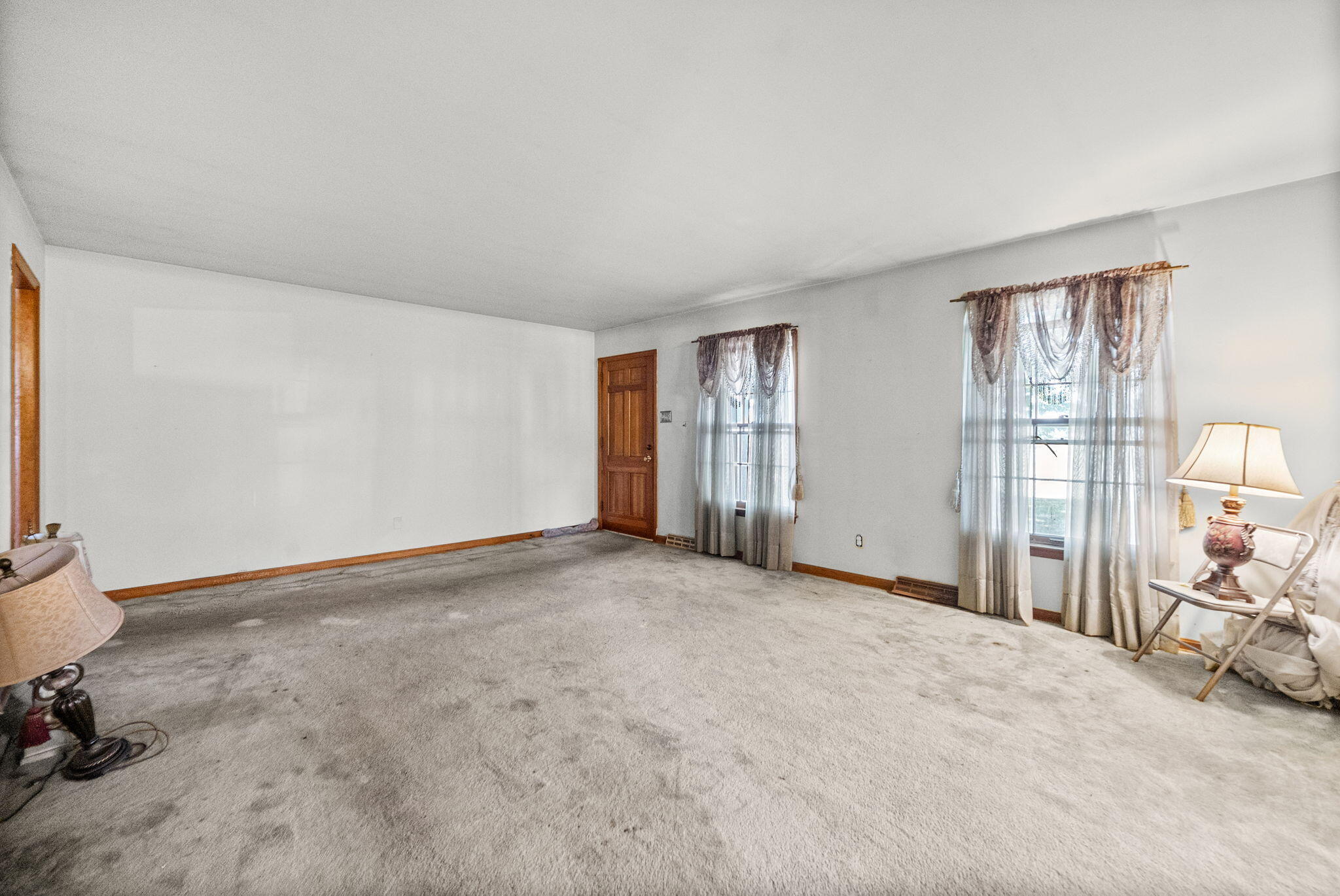 5525 Glass Lane Property Photo 9