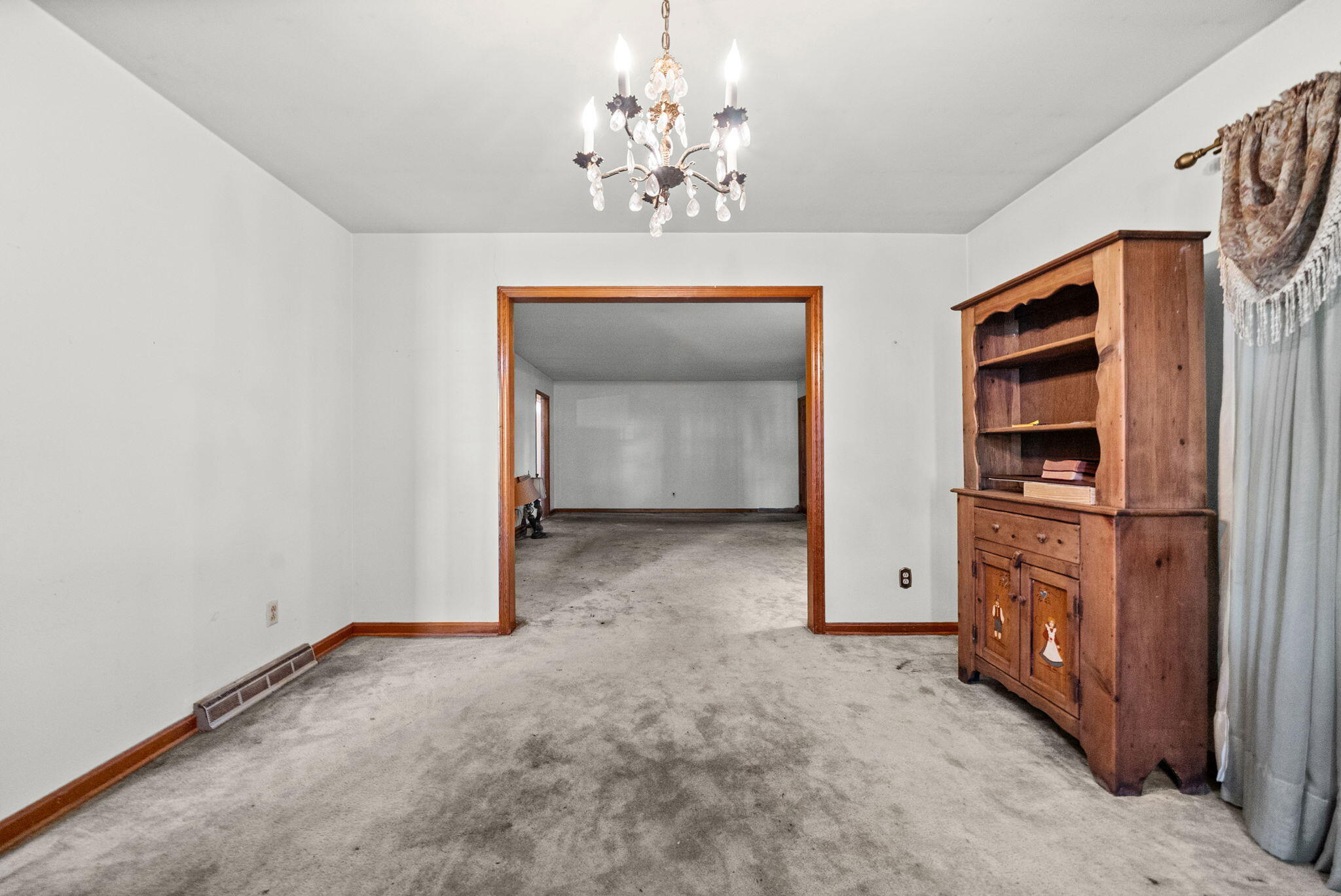 5525 Glass Lane Property Photo 11