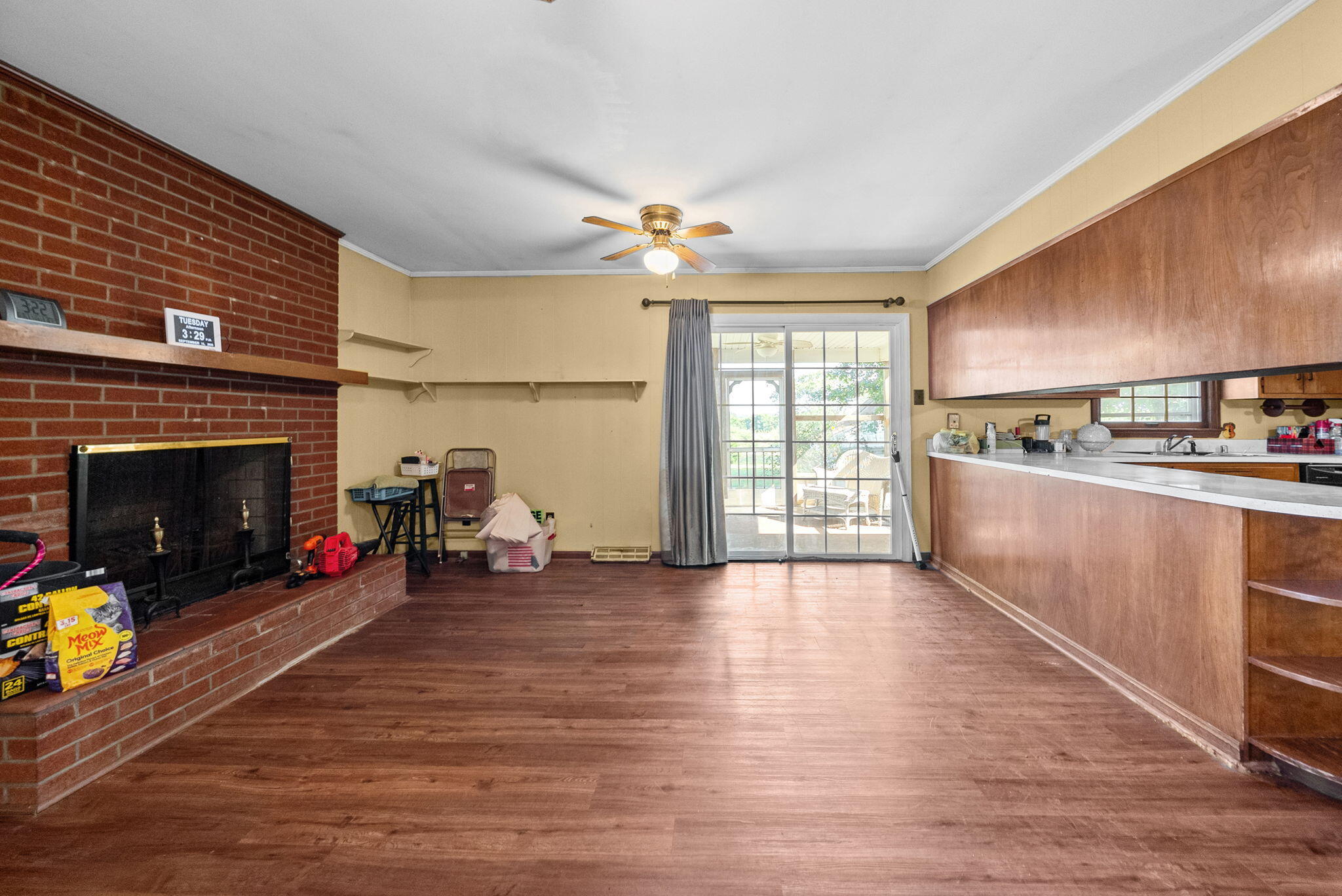 5525 Glass Lane Property Photo 12