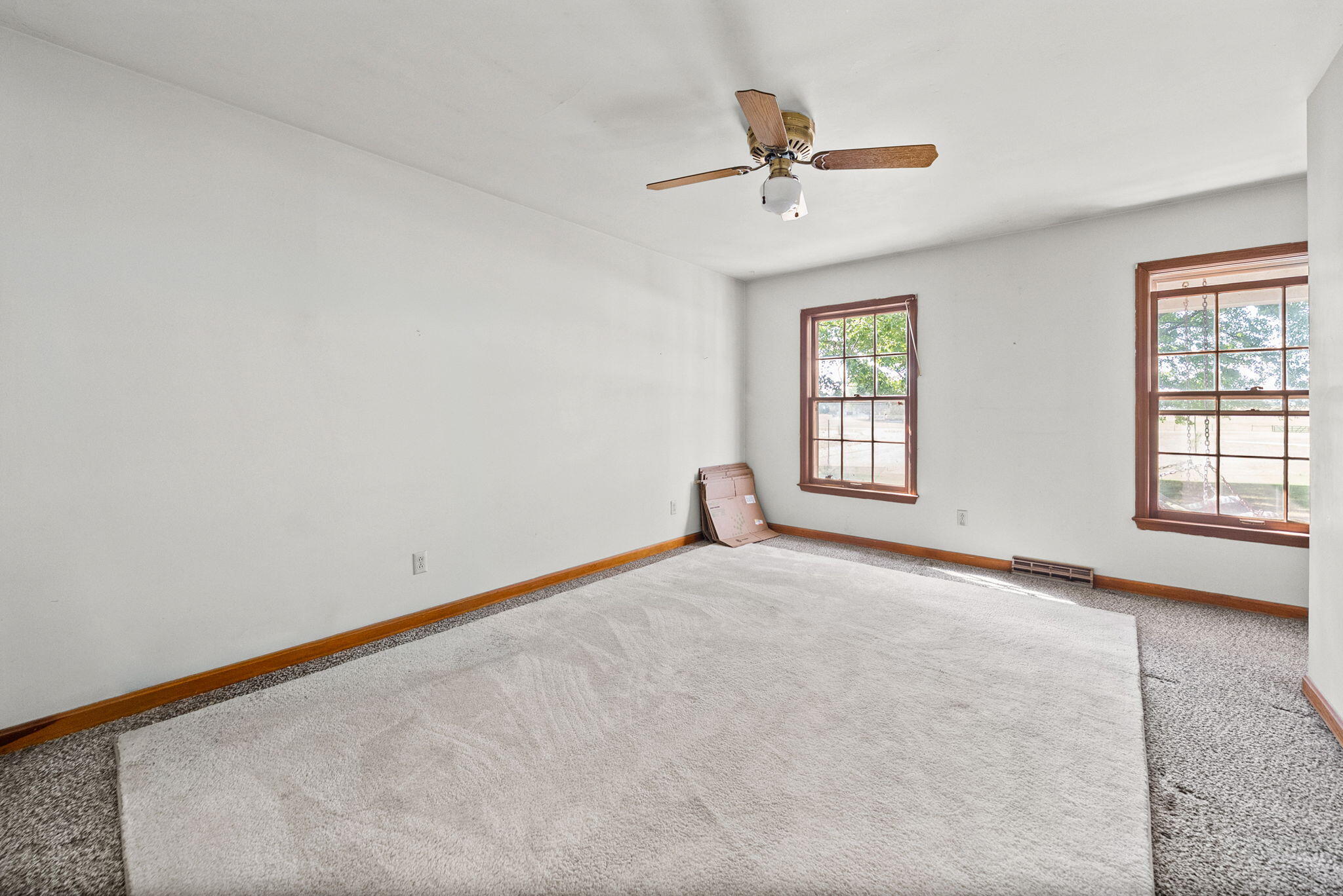5525 Glass Lane Property Photo 17