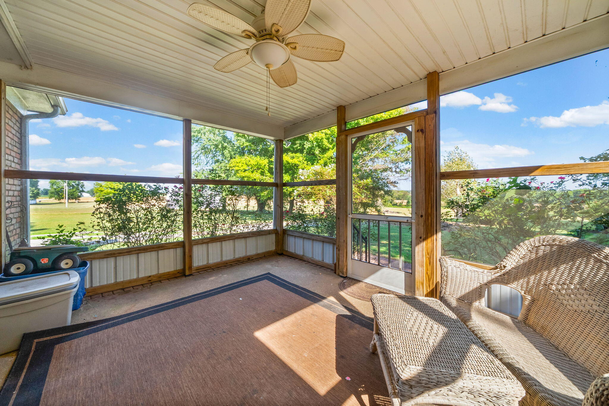 5525 Glass Lane Property Photo 26