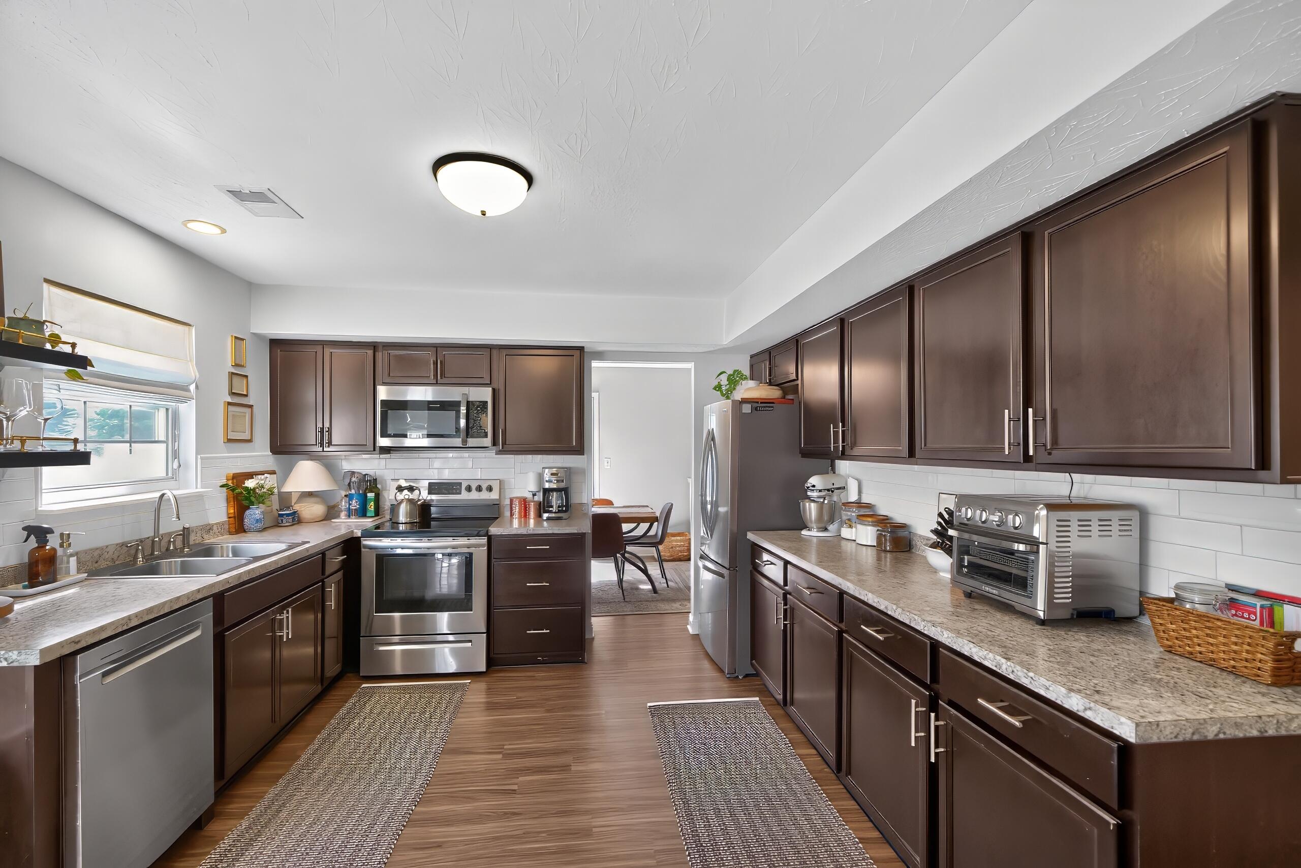 109 Meadow View Way Property Photo 13