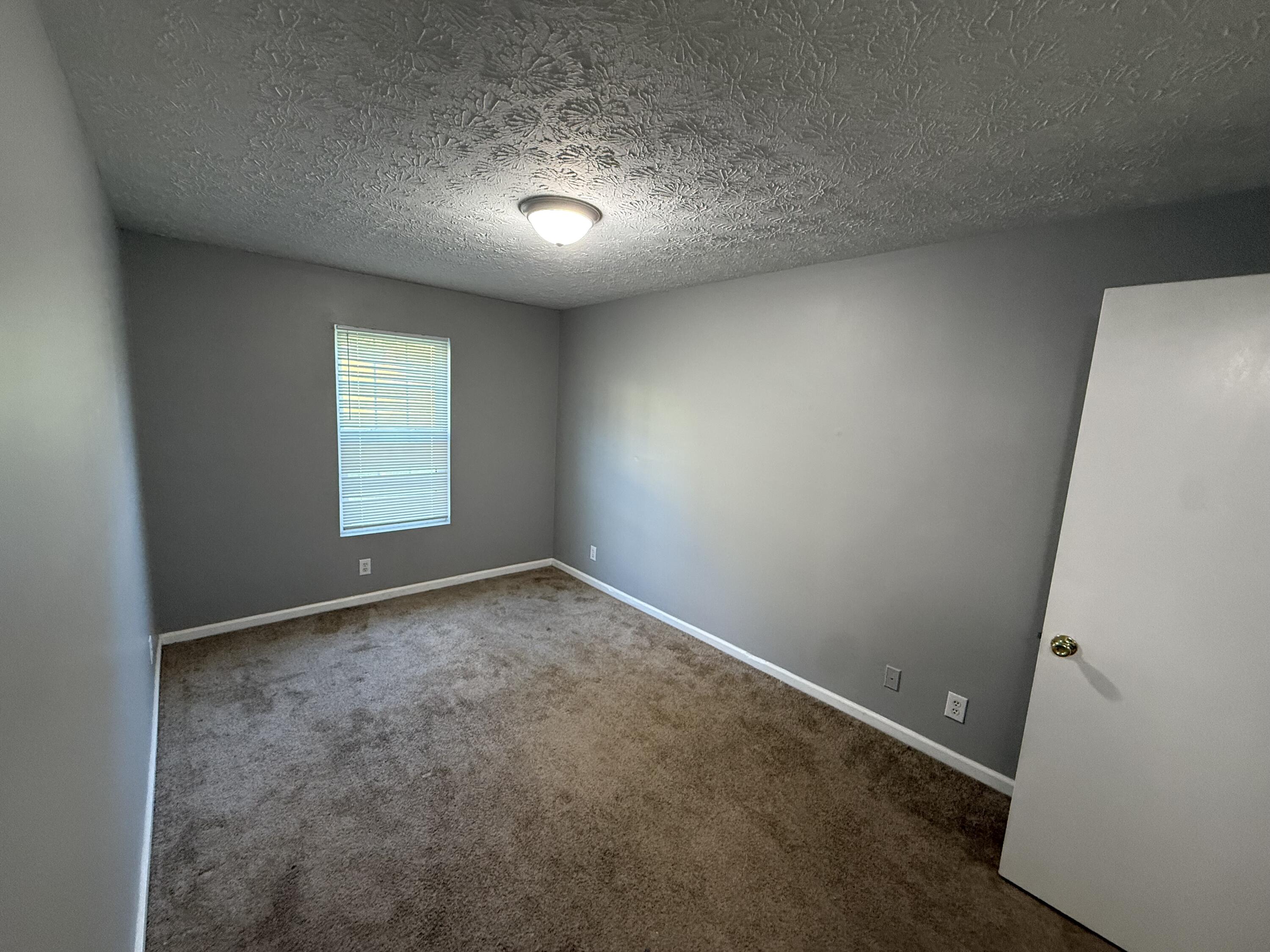 121 N Brand St 14 Property Photo 8