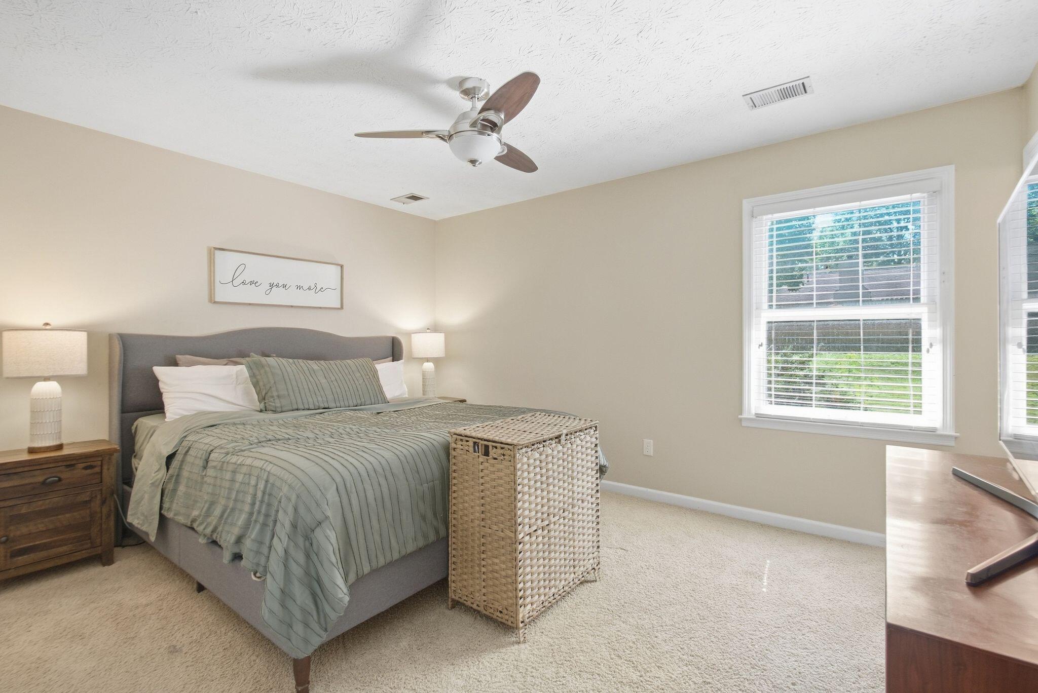 952 Gregory Way Property Photo 20