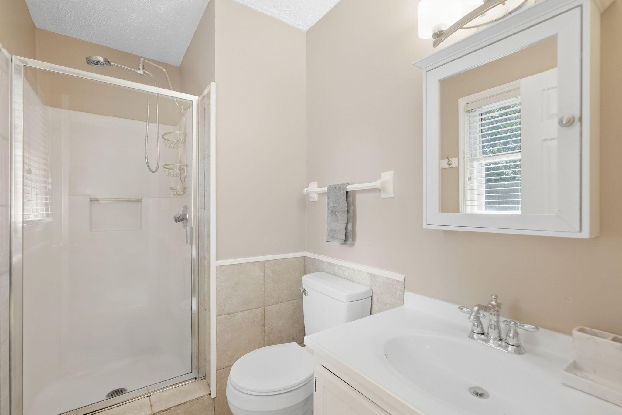 952 Gregory Way Property Photo 23