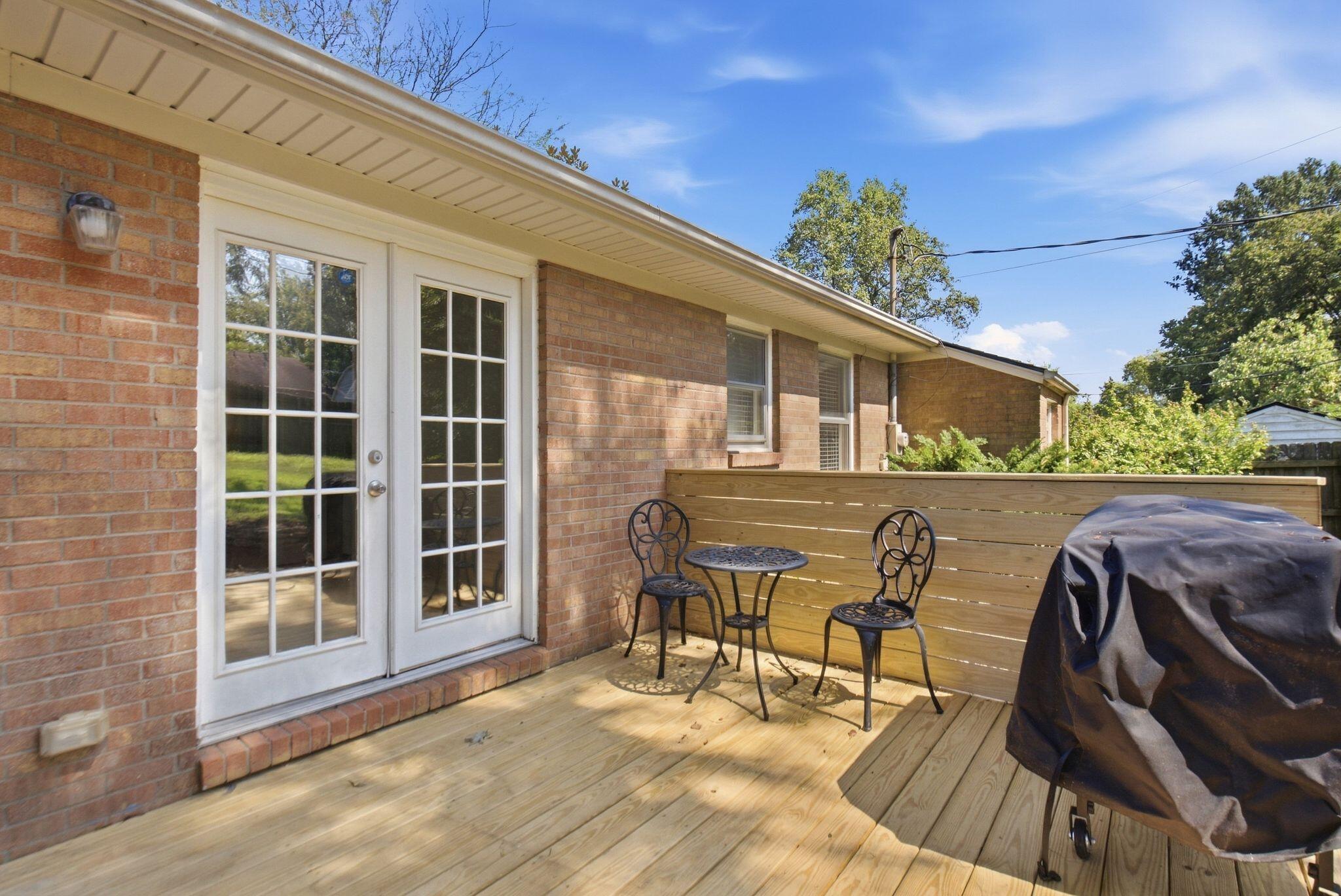 952 Gregory Way Property Photo 24
