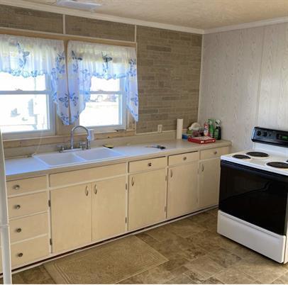 145 Clara Street Property Photo 5