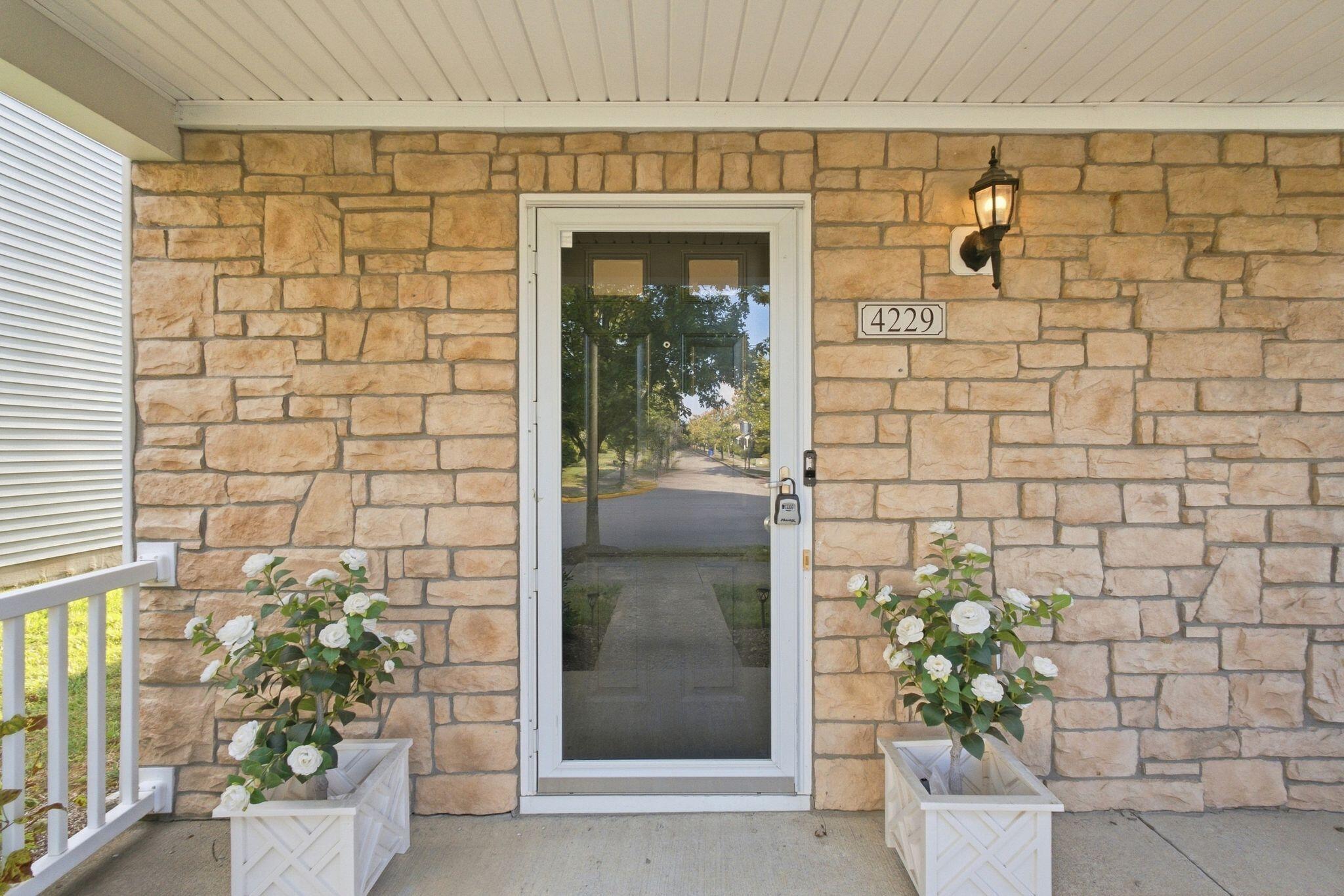 4229 Jasmine Rose Way Property Photo 3