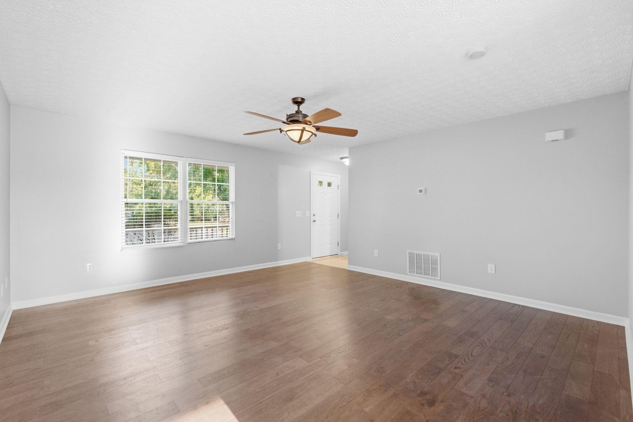 4229 Jasmine Rose Way Property Photo 5