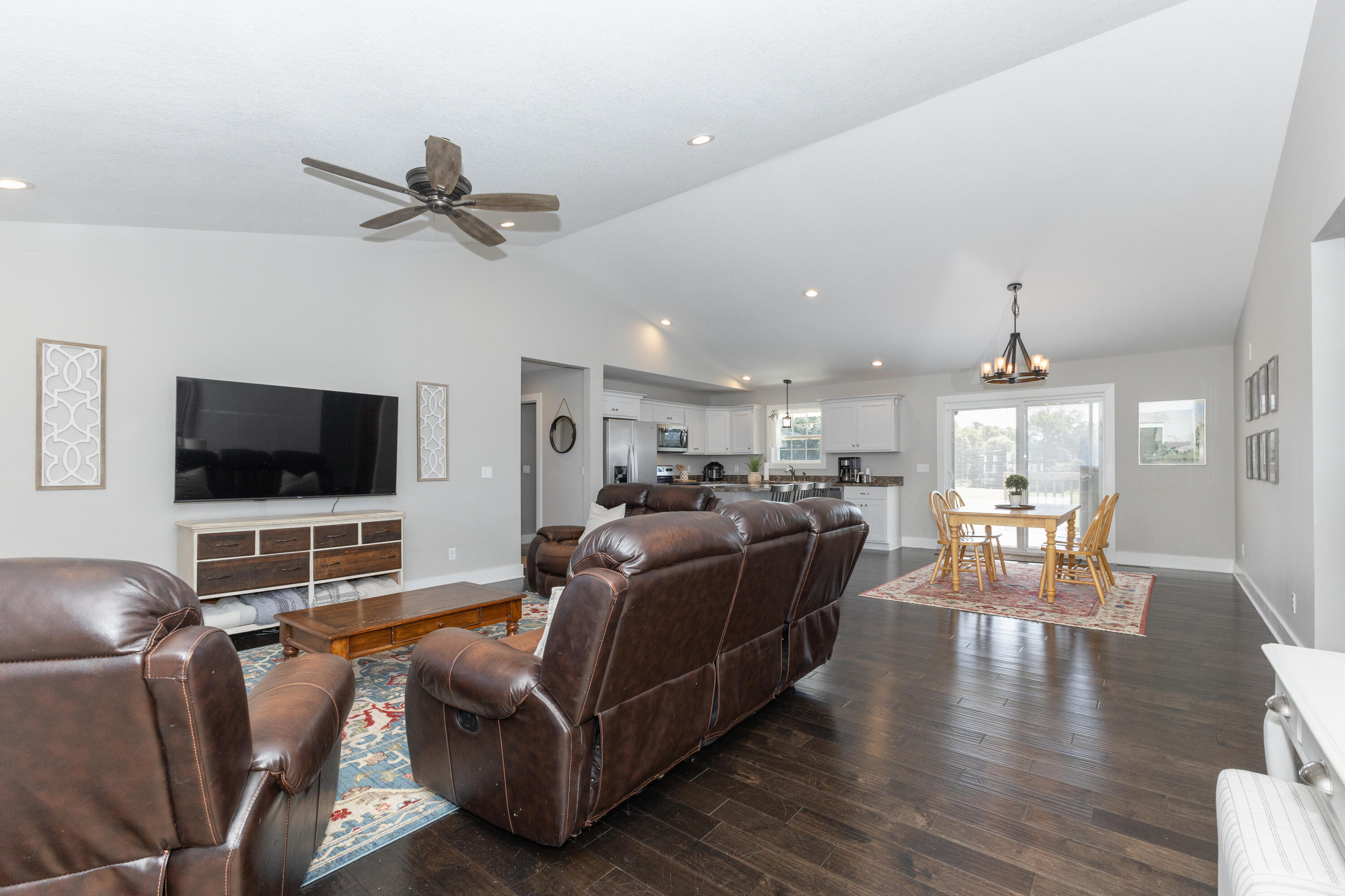 220 John Purdom Drive Property Photo 4