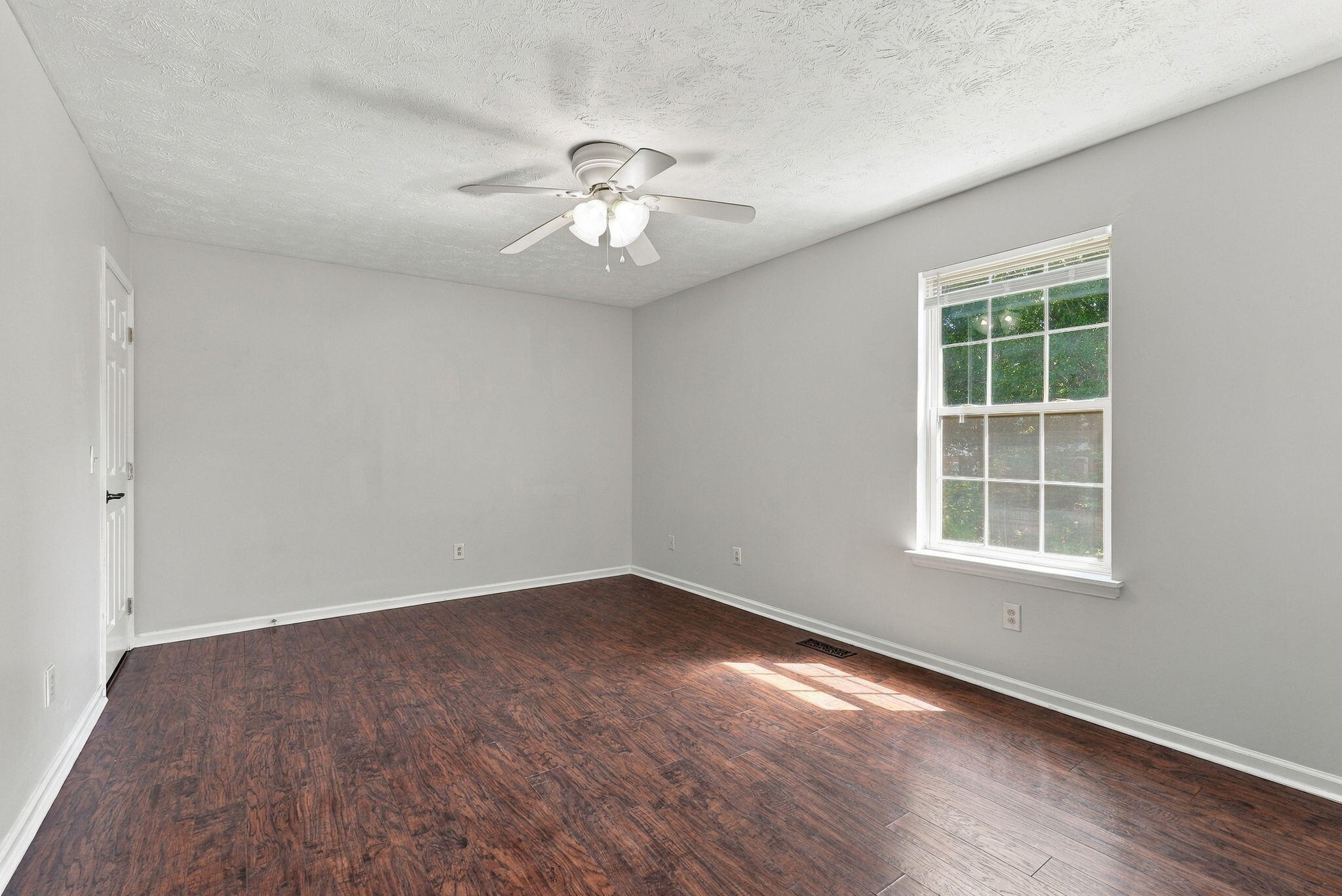 125 Crosskey Road Property Photo 21