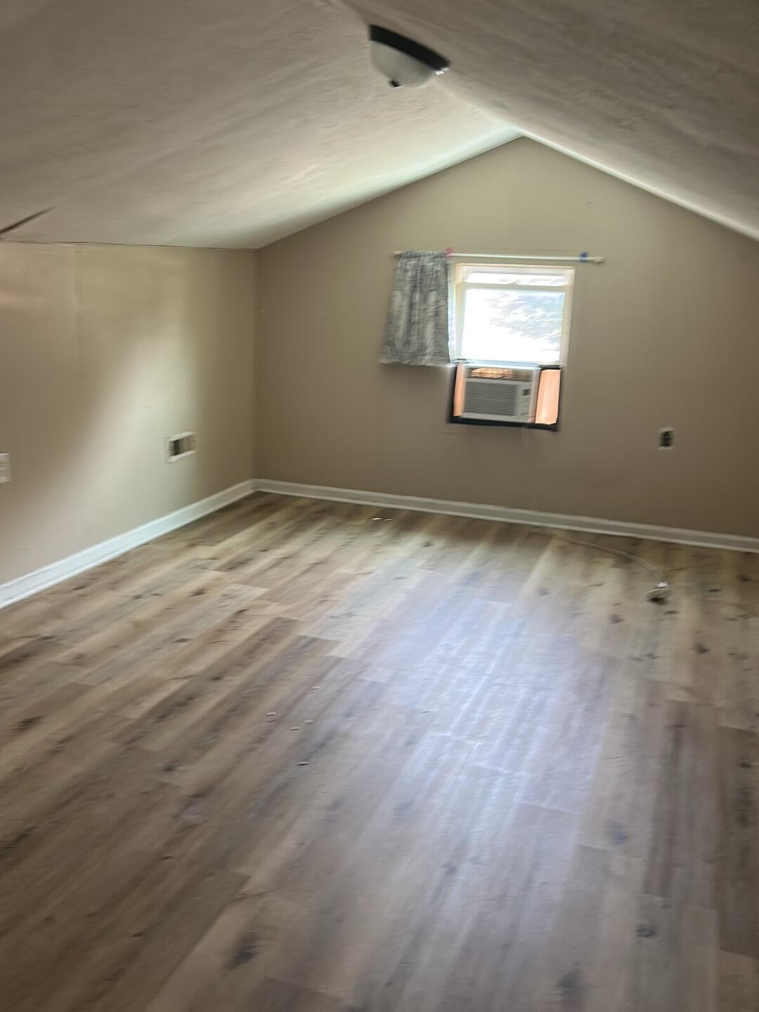508 S Wooldridge Road Property Photo 2